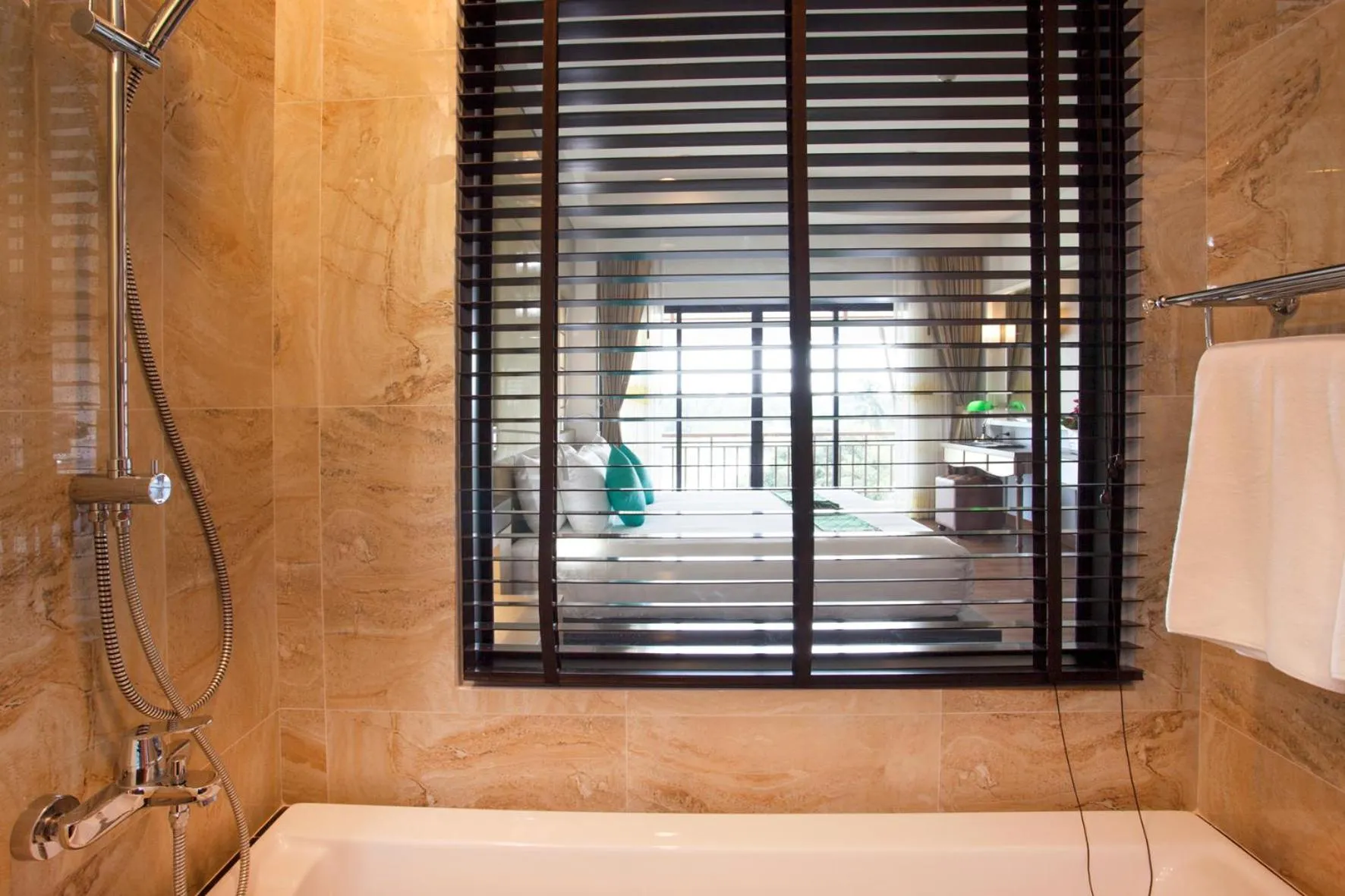 RK Riverside Resort & Spa (Reon Kruewal)