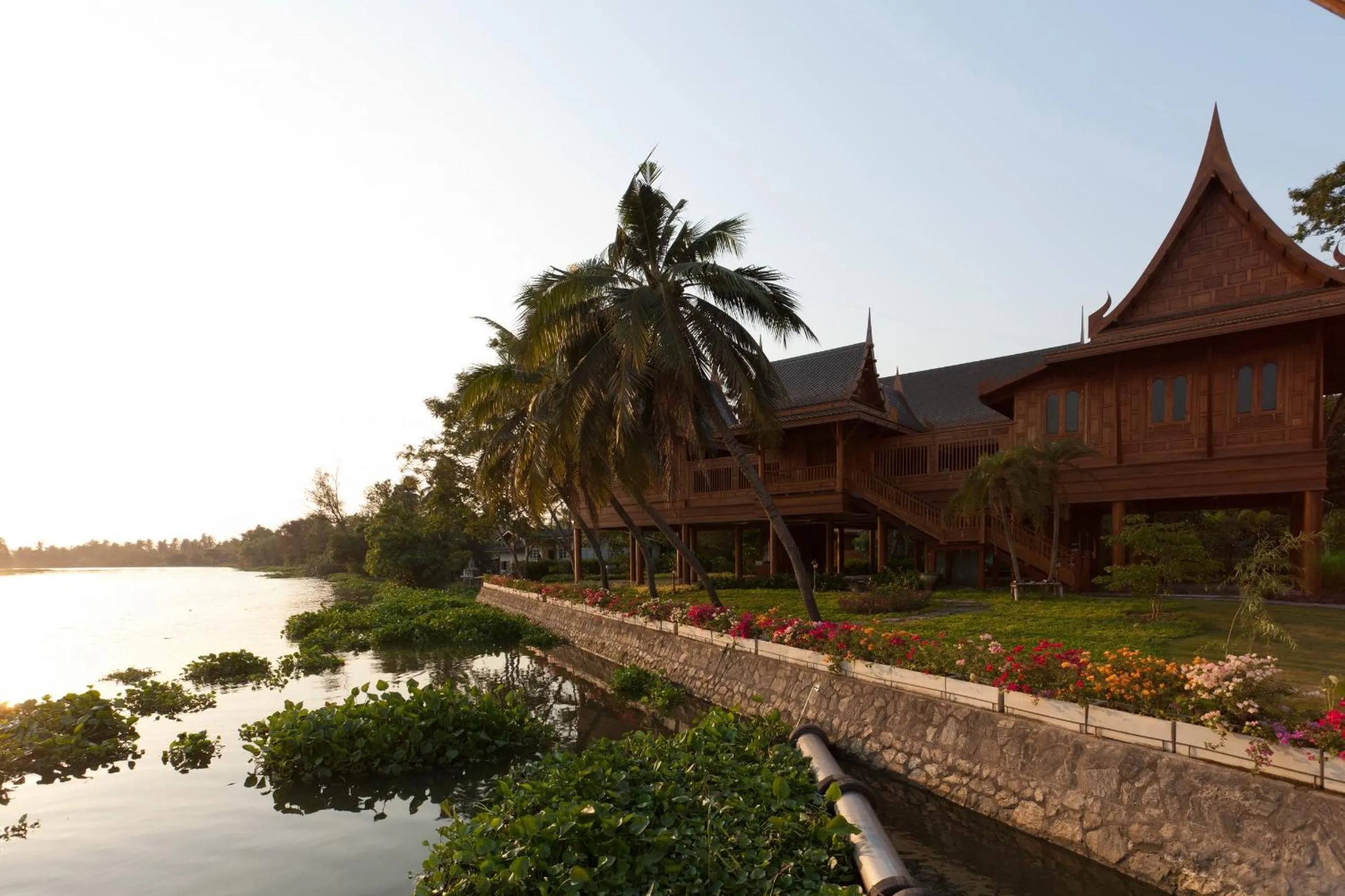 RK Riverside Resort & Spa (Reon Kruewal)