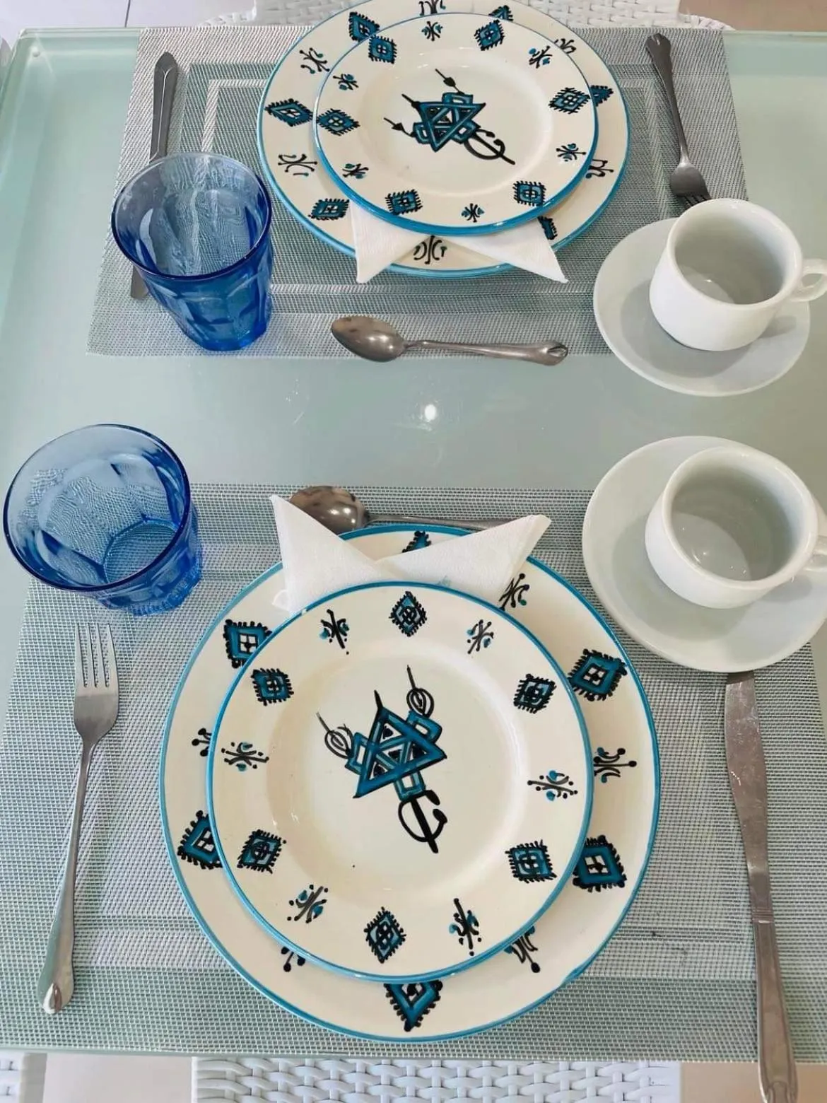 Restaurant/places to eat in Hotel Khella