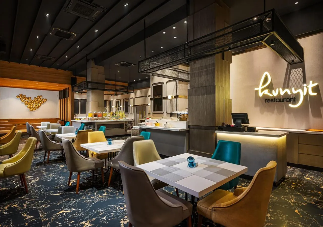 Restaurant/places to eat in PRIME PARK Hotel & Convention Pekanbaru