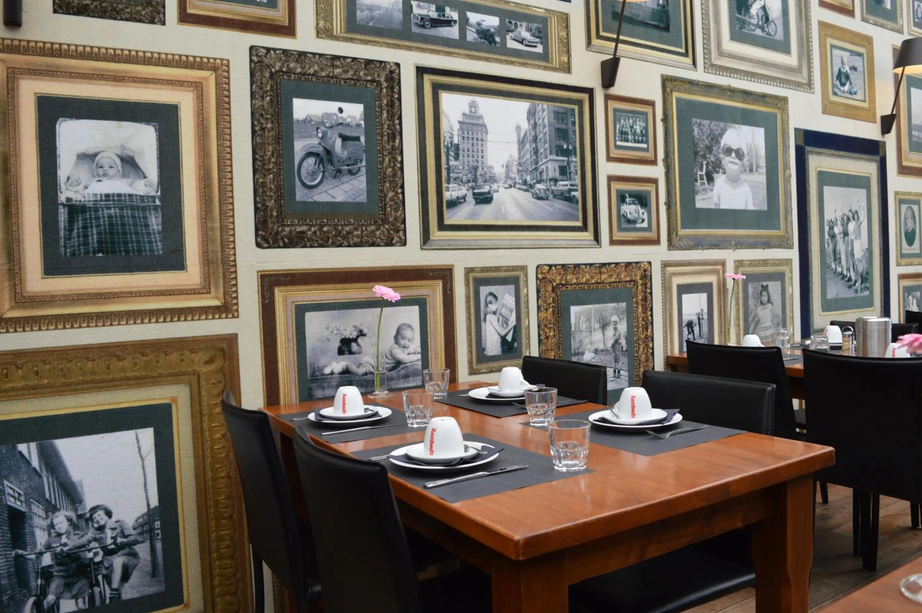 Restaurant/places to eat in Hotel Royal Zelzate