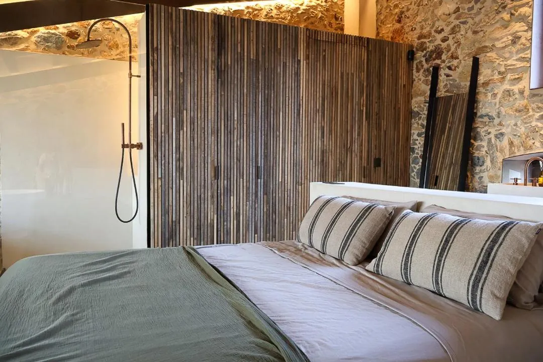 Bed in Mas Ferran Adults Only