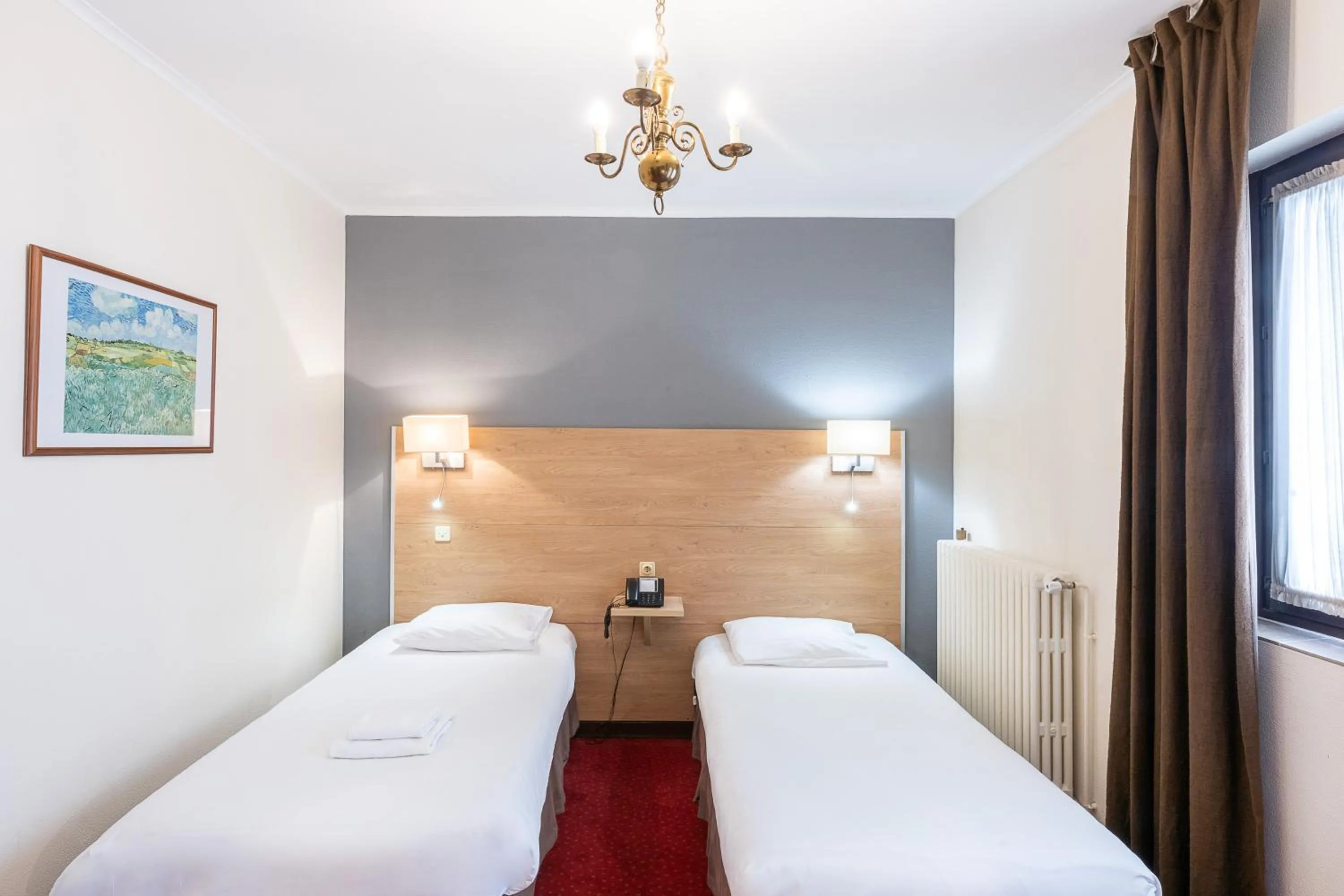 Photo of the whole room, Bed in Hôtel du Helder