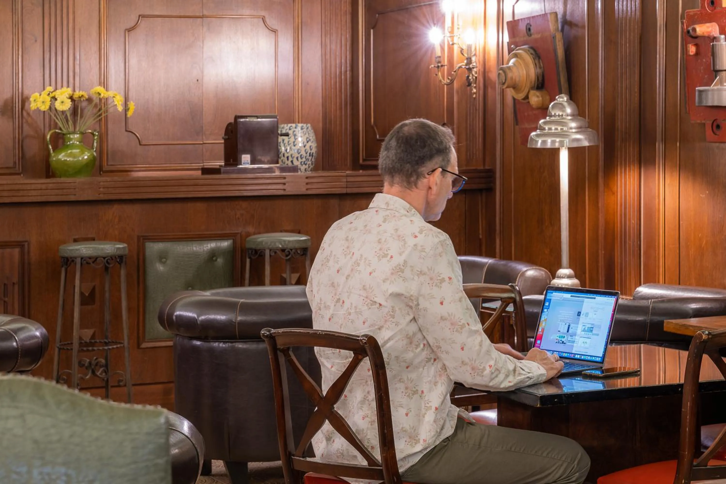hair dresser in Hôtel du Helder