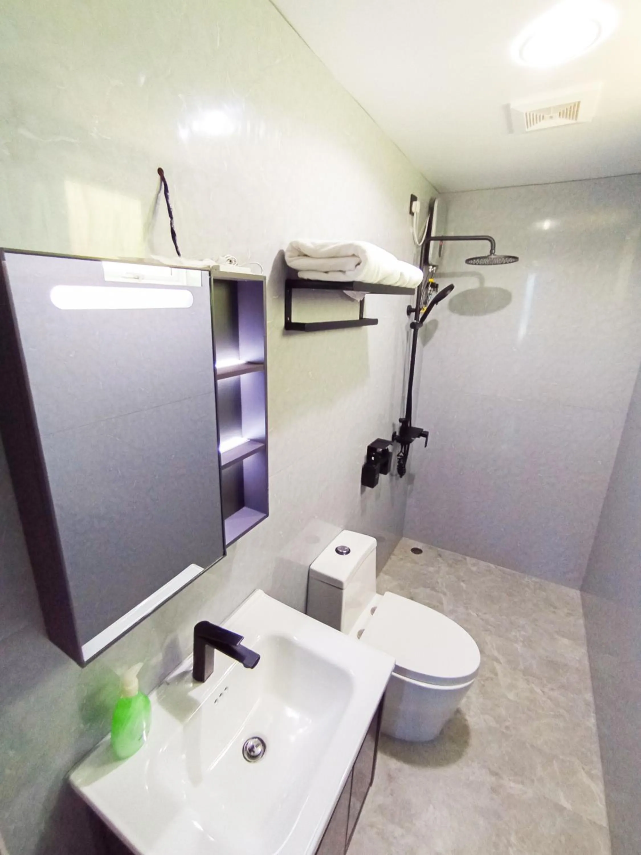 Bathroom in Starry Beach Inn