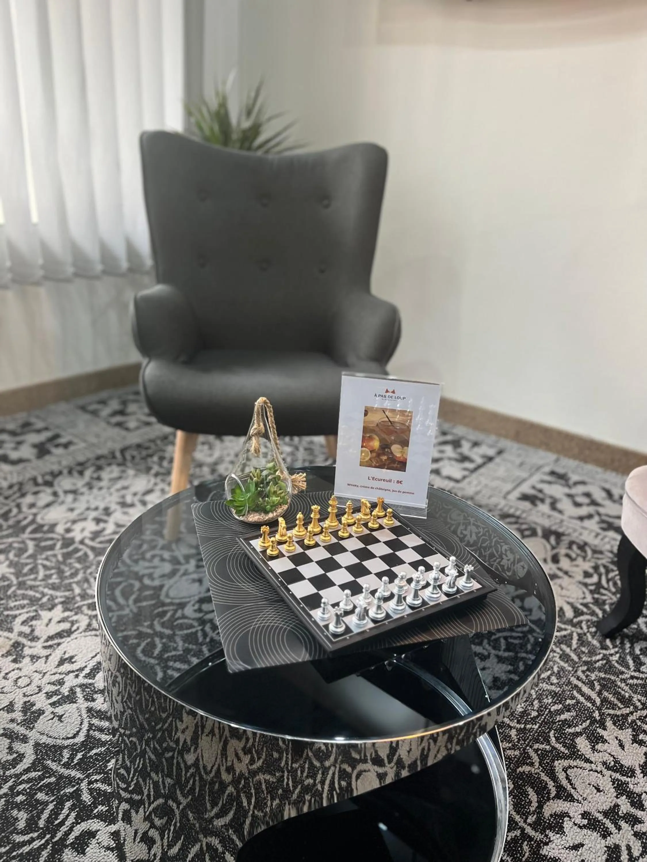 Lobby or reception in Hôtel Saphir Lyon