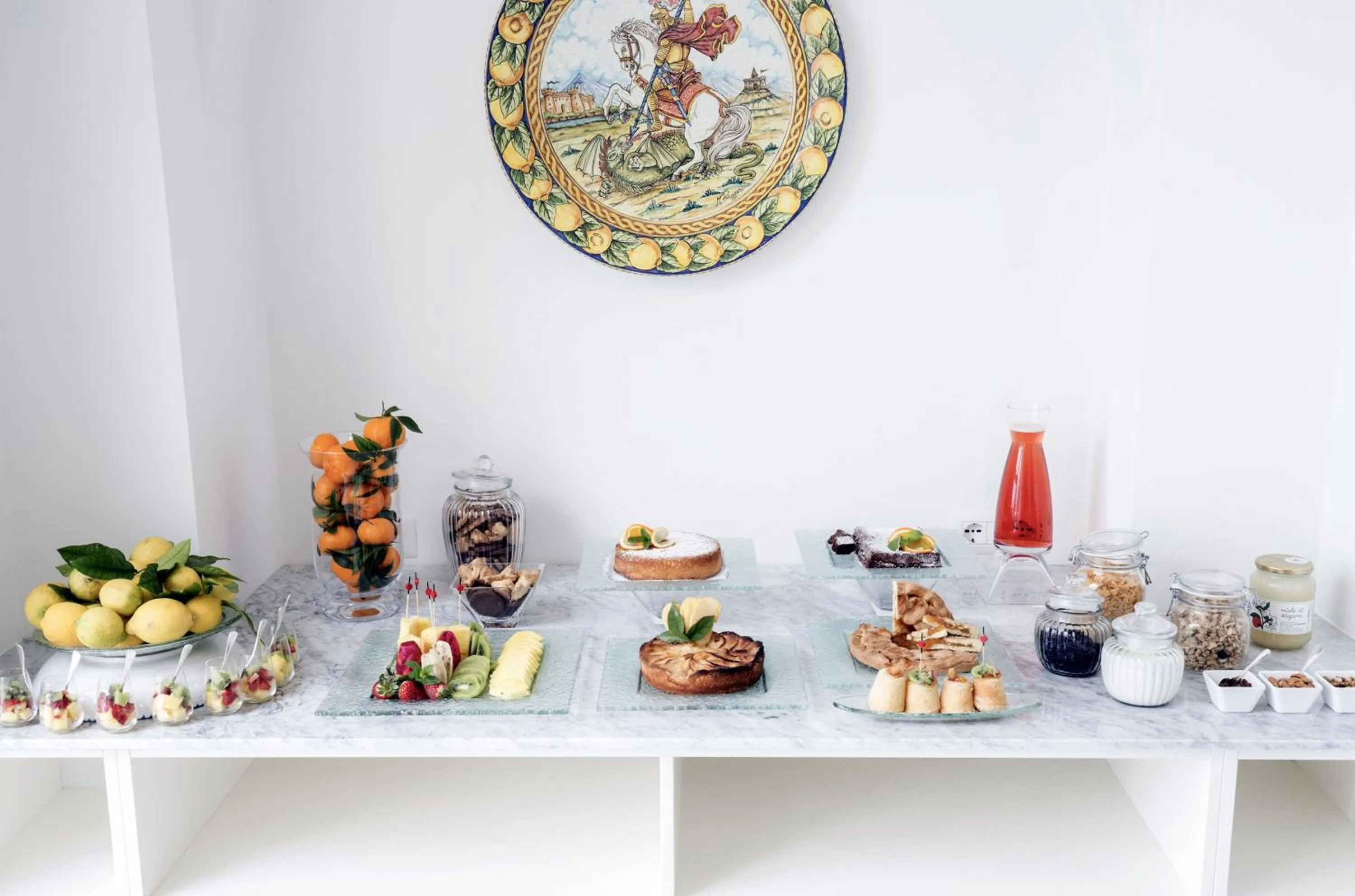 Buffet breakfast in La Dolce Vita a Tropea