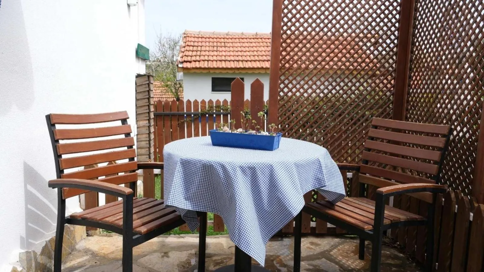 Maya Bistro Hotel & Beach