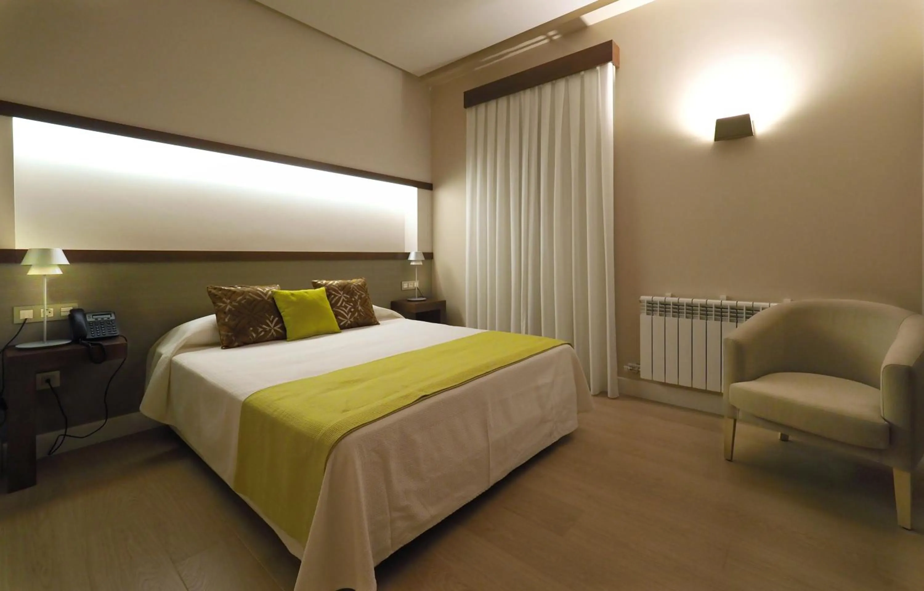 Bed in Quinta Real Granada