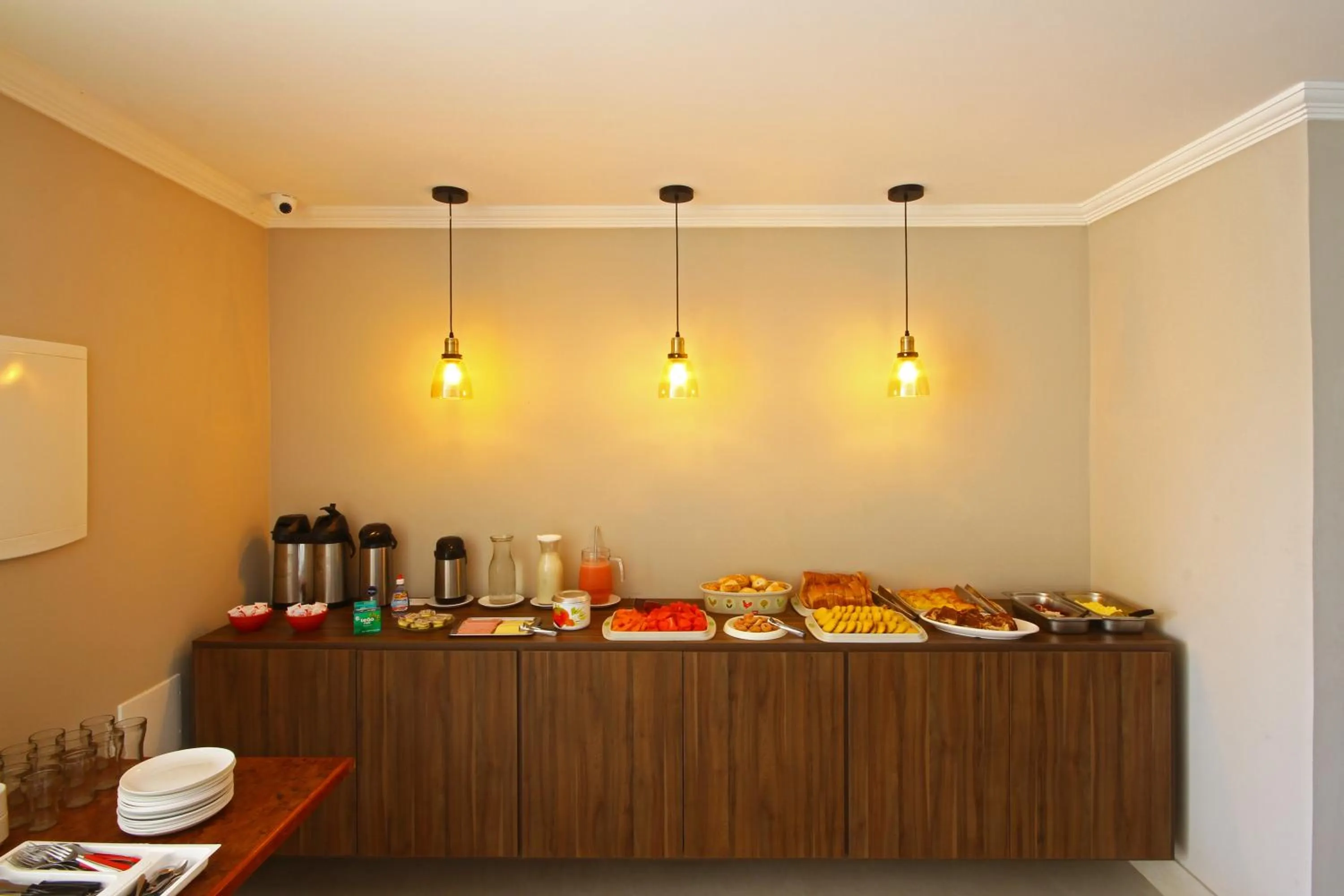 Breakfast in MDJ Pousada