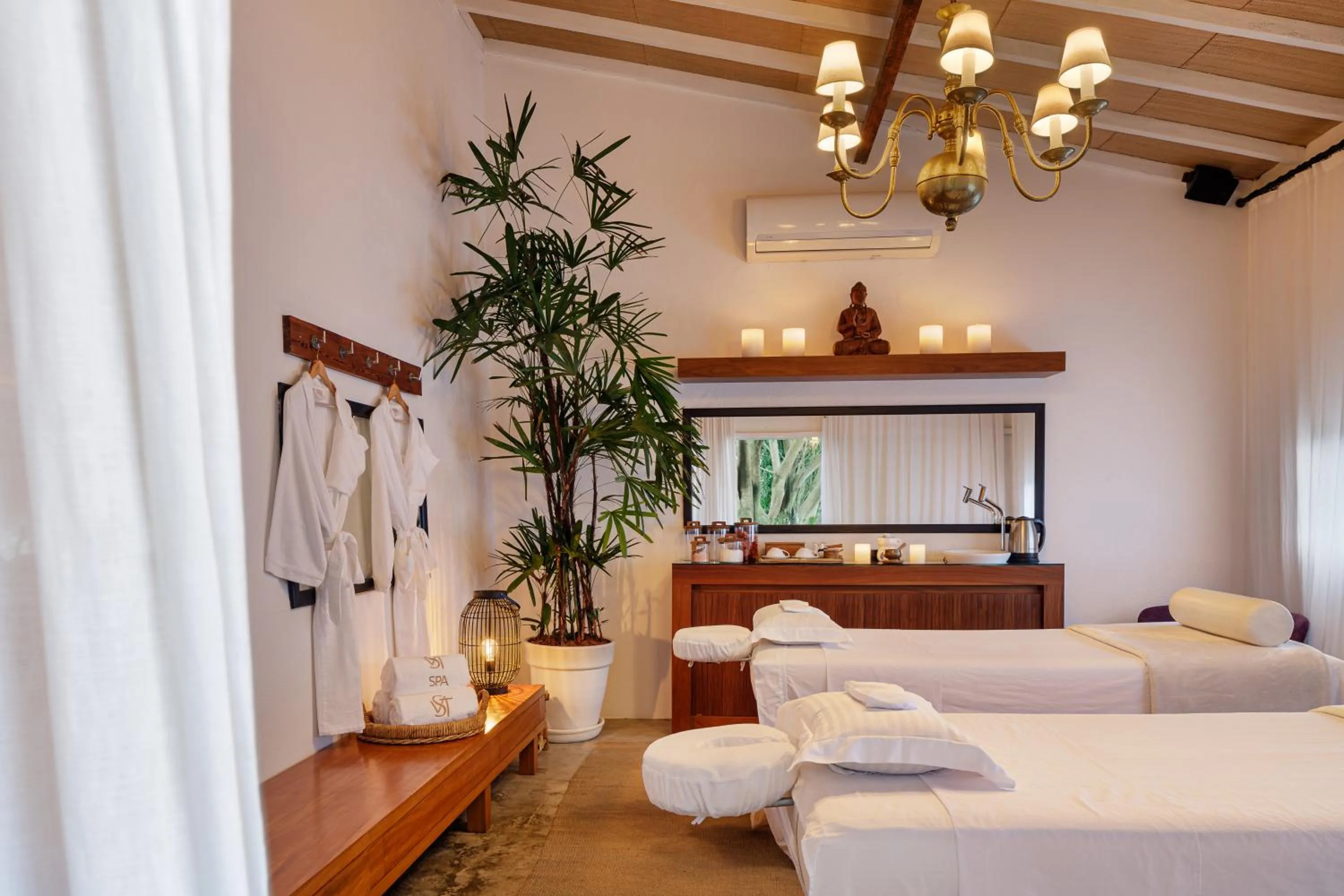 Spa and wellness centre/facilities, Bed in Vila Santa Teresa