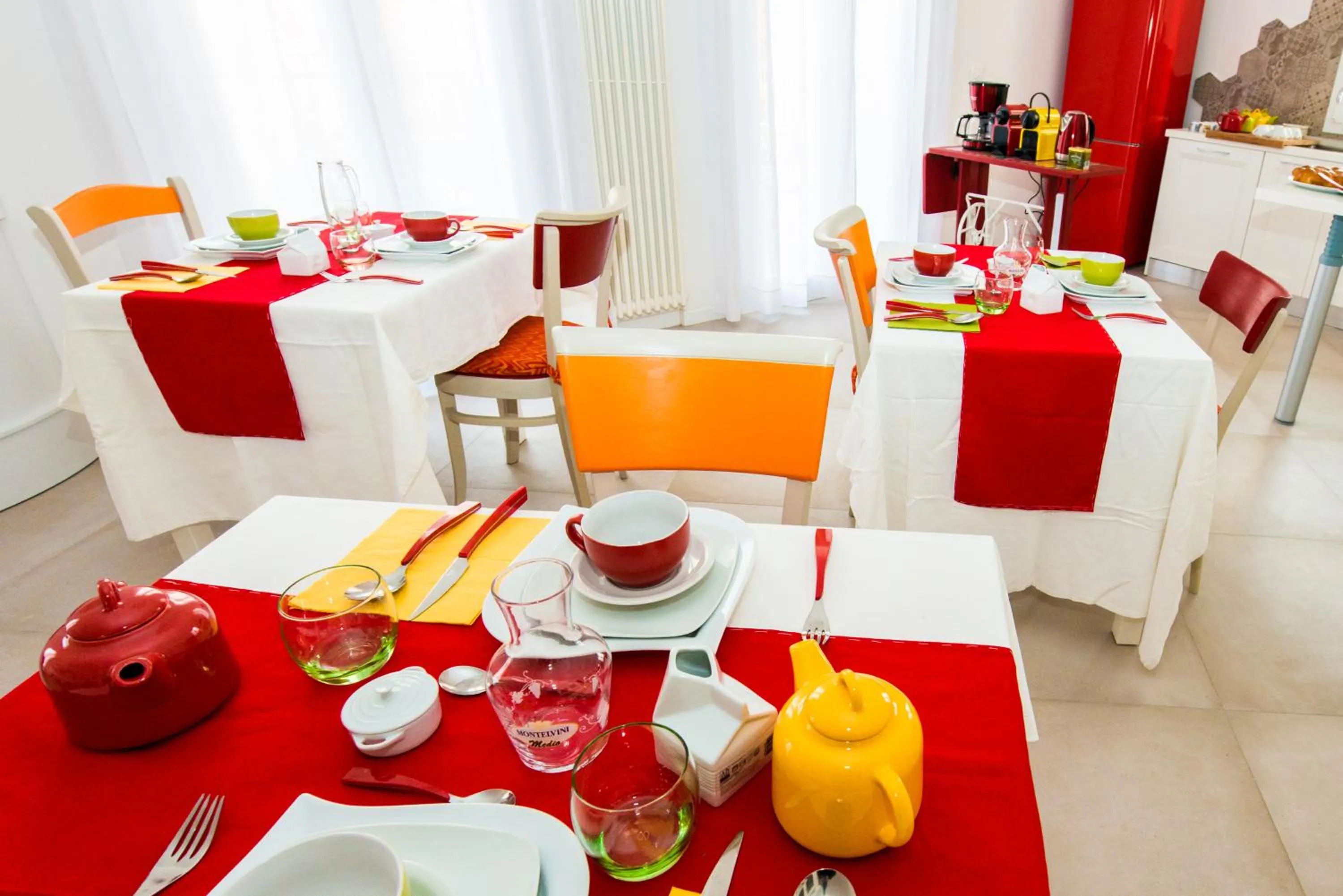 Communal lounge/ TV room in Ramo Rosso di Paolo Natalini