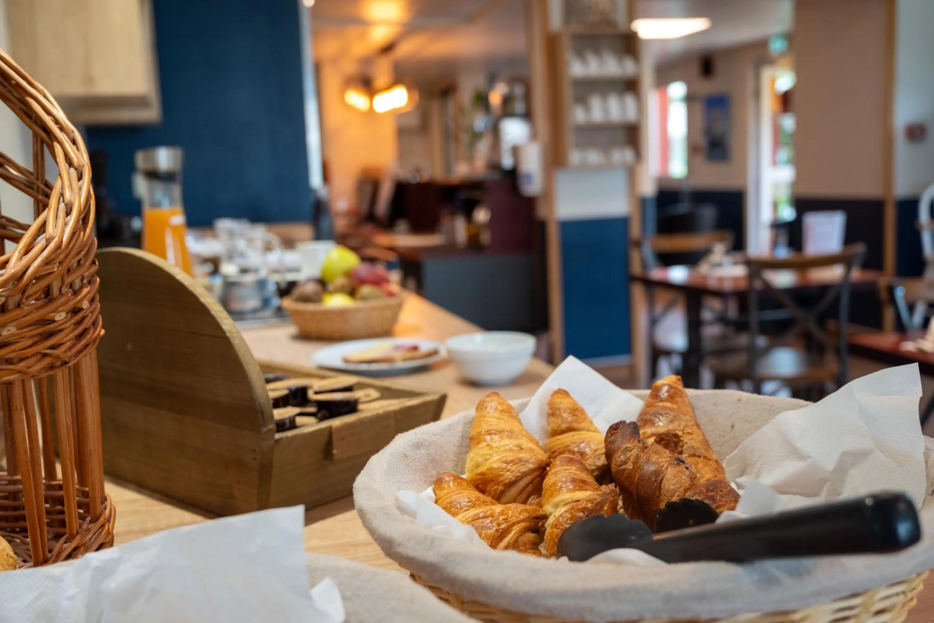 Breakfast in Initial by Balladins Lyon Villefranche-sur-Saône