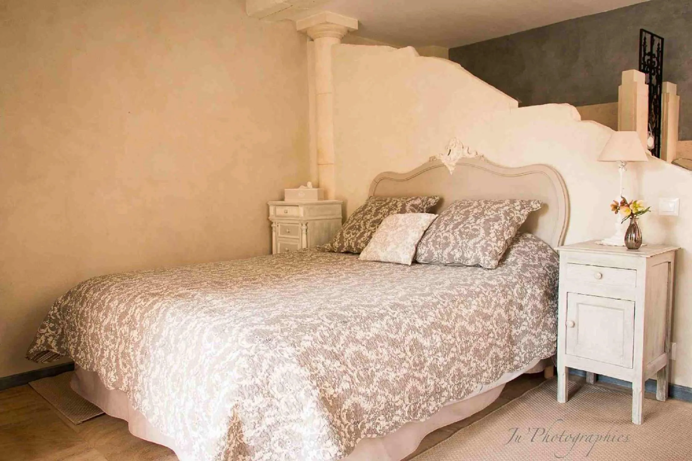 Bed in Le jardin de Saint Jean