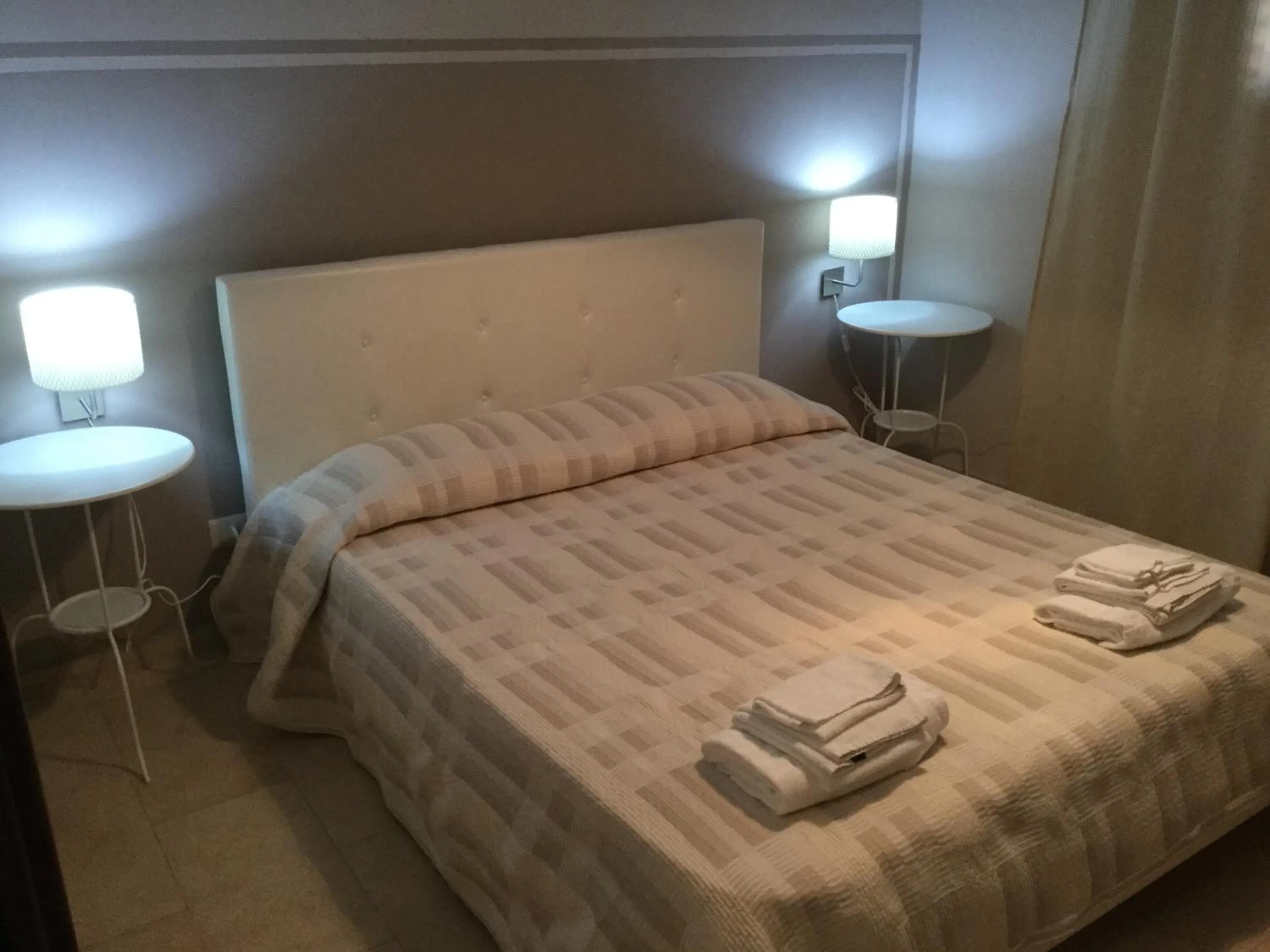 Photo of the whole room, Bed in Marina di Cala del Sole