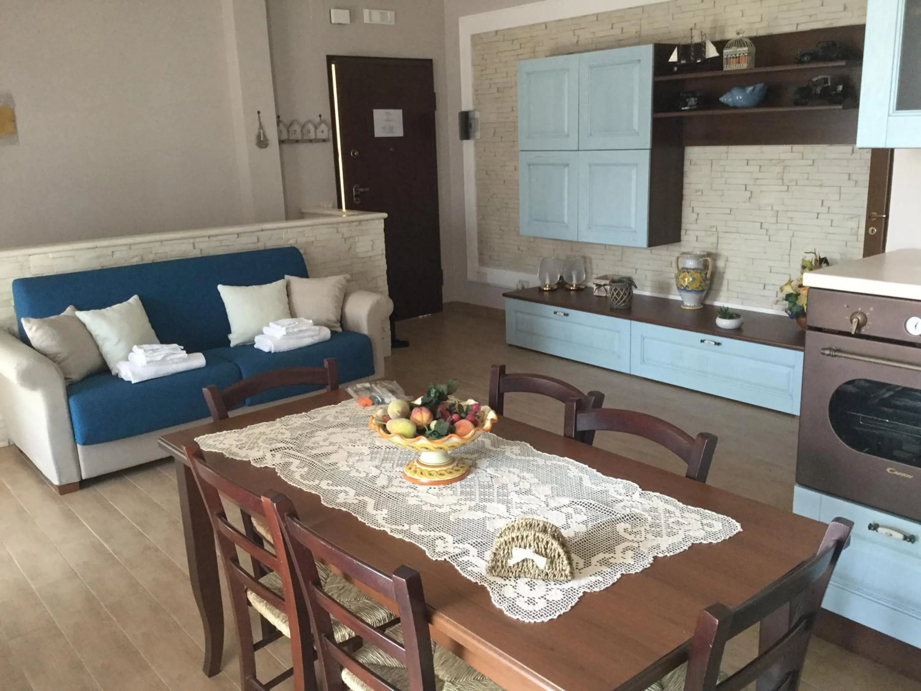 Kitchen or kitchenette in Marina di Cala del Sole