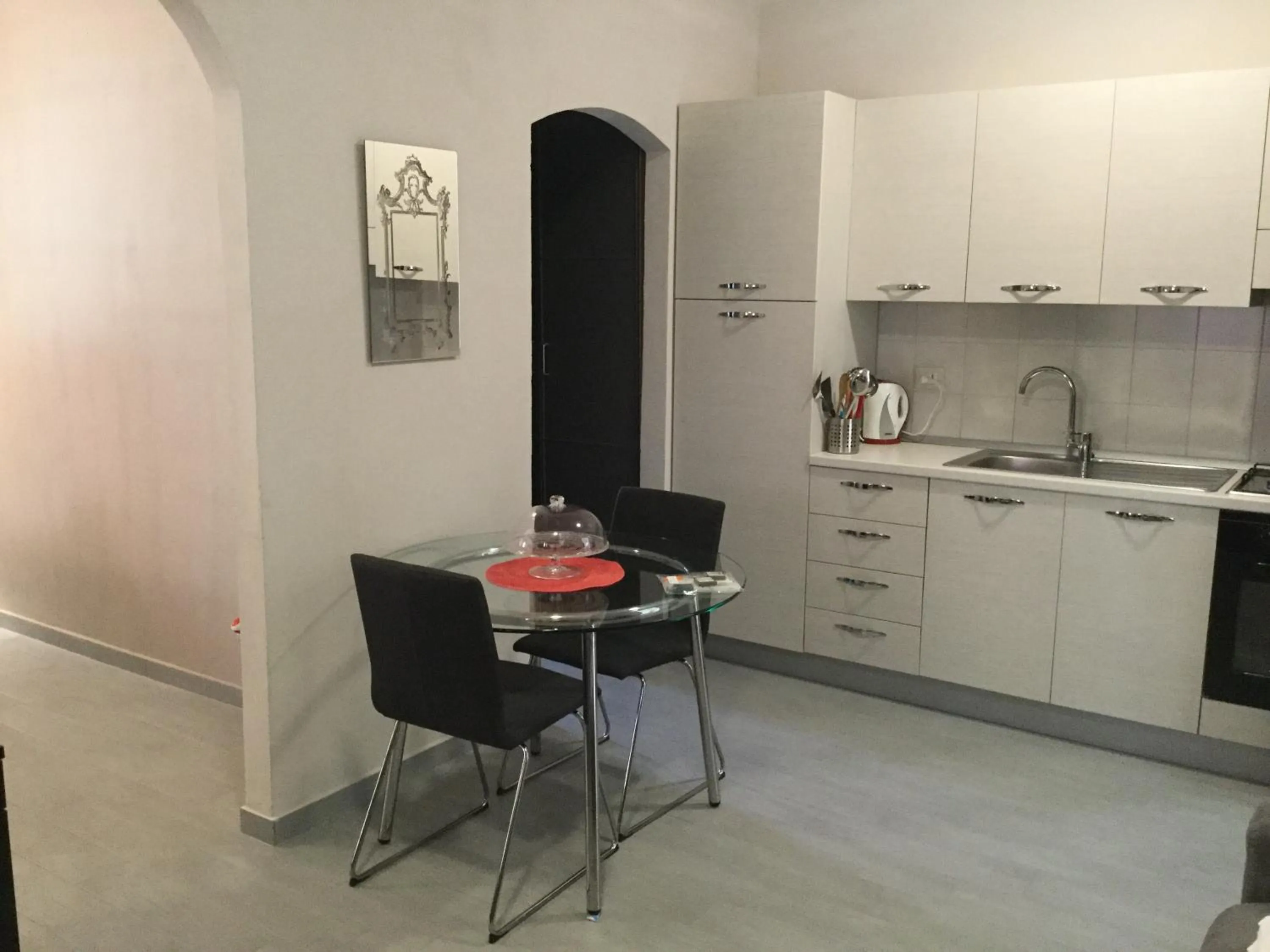 Kitchen or kitchenette in Marina di Cala del Sole
