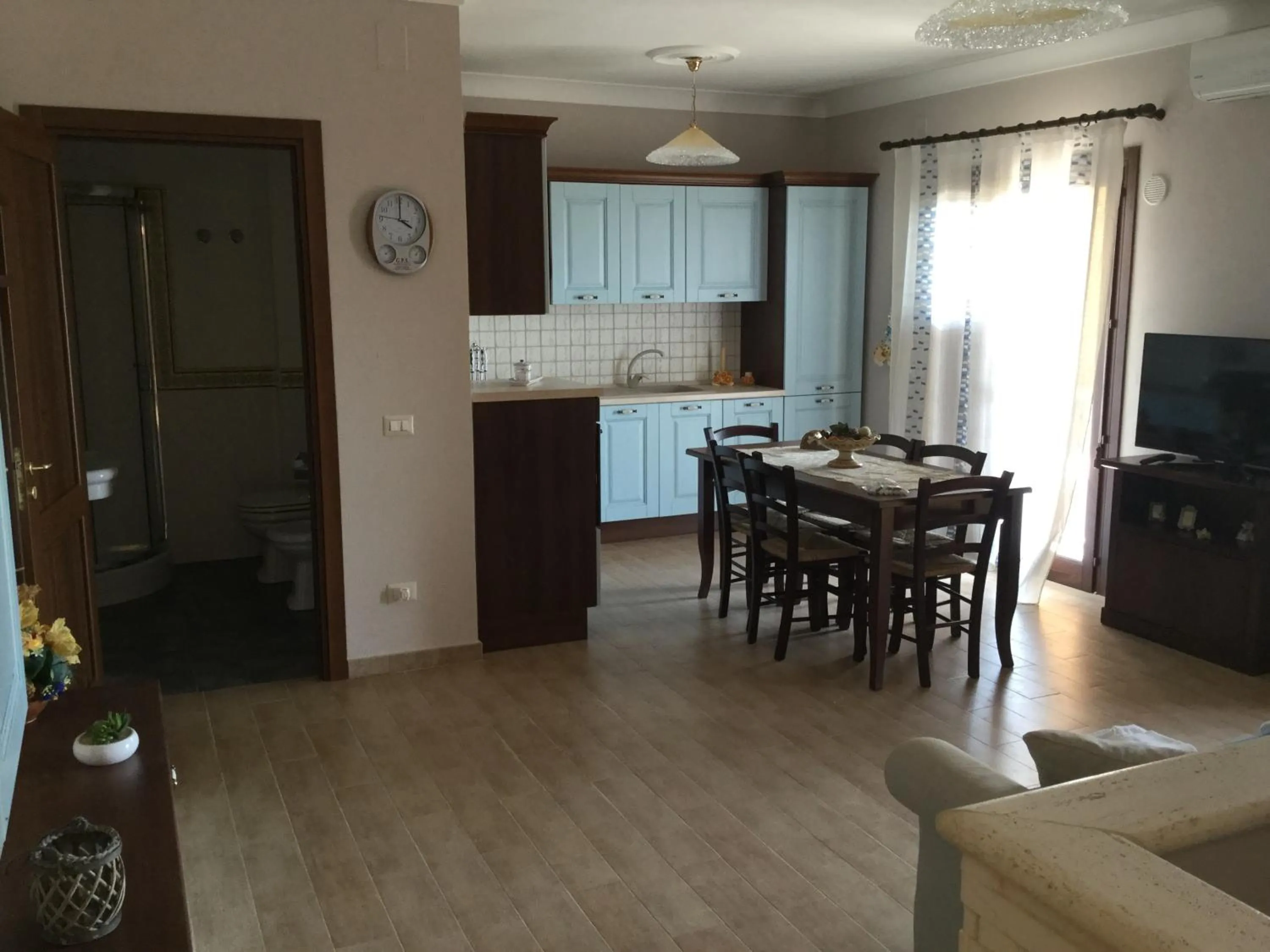 Kitchen or kitchenette in Marina di Cala del Sole