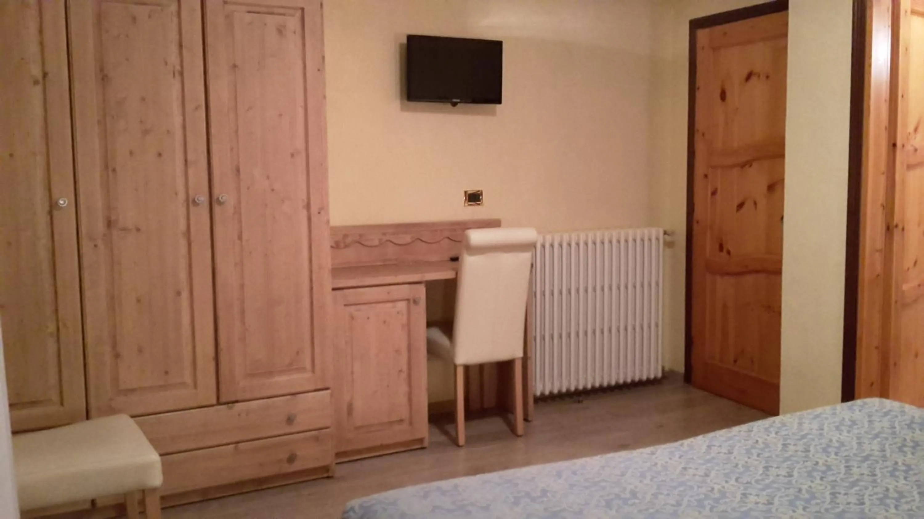 Bedroom, Bed in Hotel Mignon