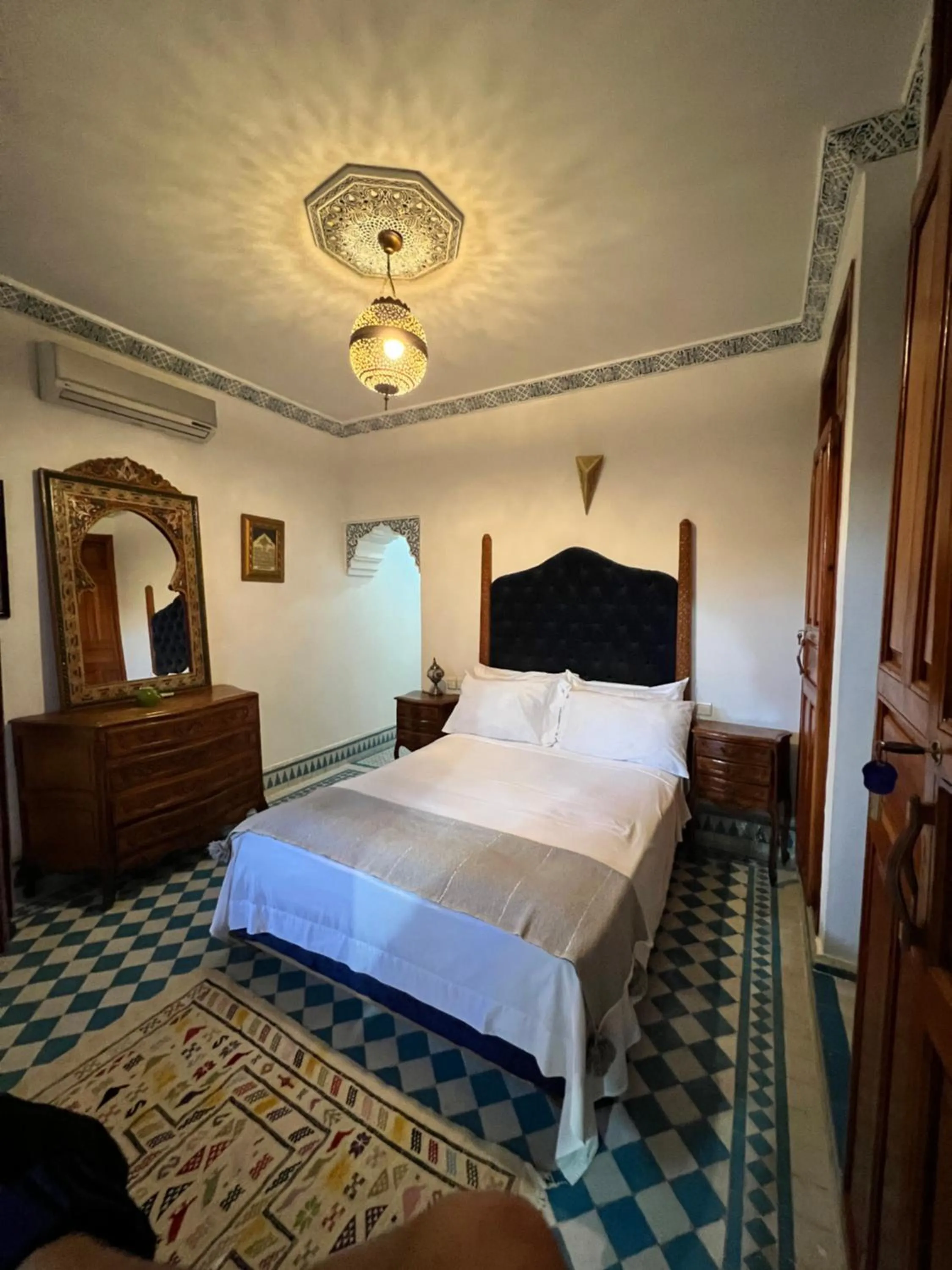 Bed in Fès Riad Scalia Traditional Guesthouse Morocco