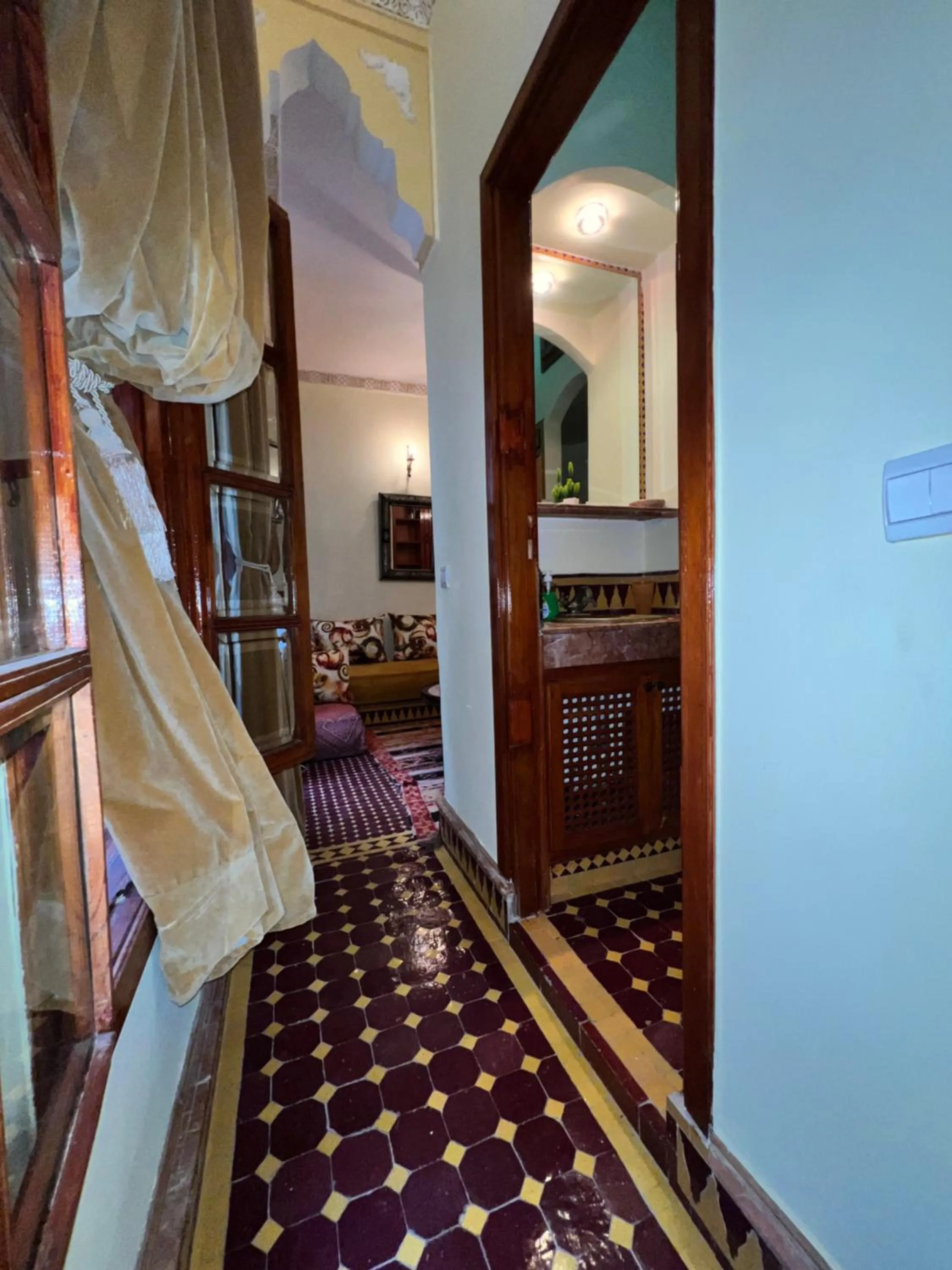 Bed in Fès Riad Scalia Traditional Guesthouse Morocco