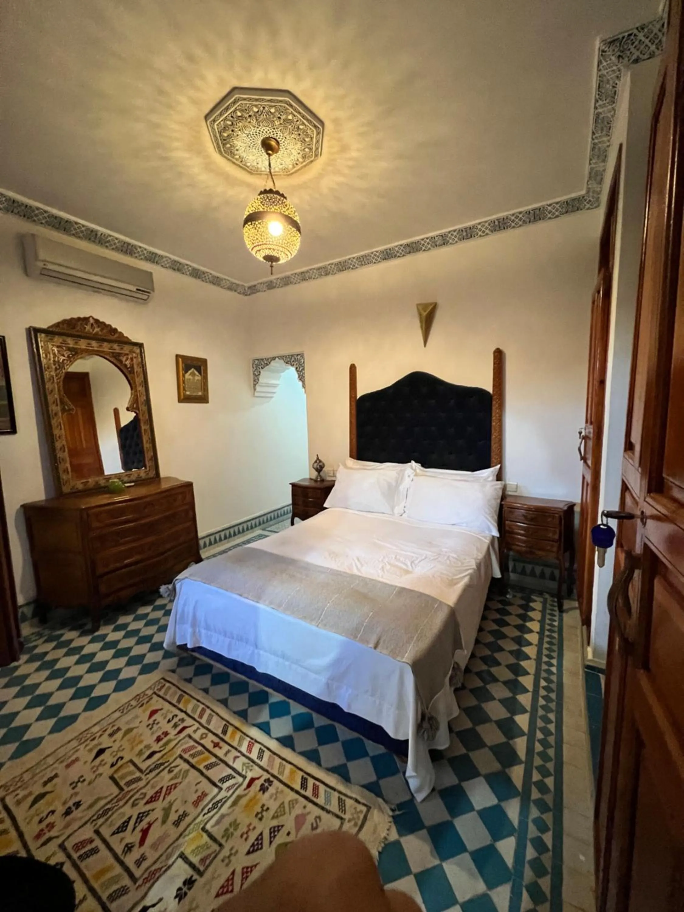 Bed in Fès Riad Scalia Traditional Guesthouse Morocco