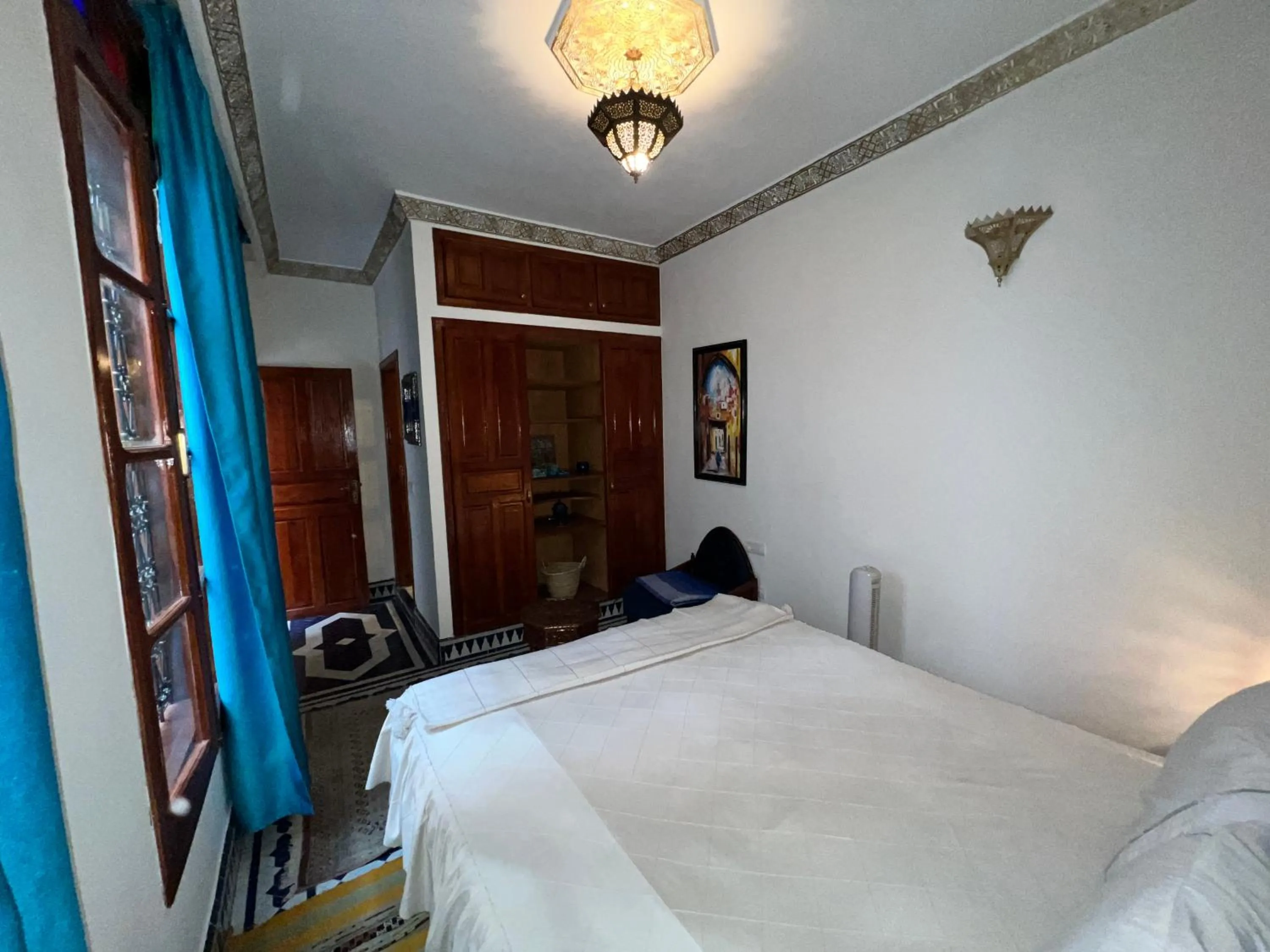 Bed in Fès Riad Scalia Traditional Guesthouse Morocco