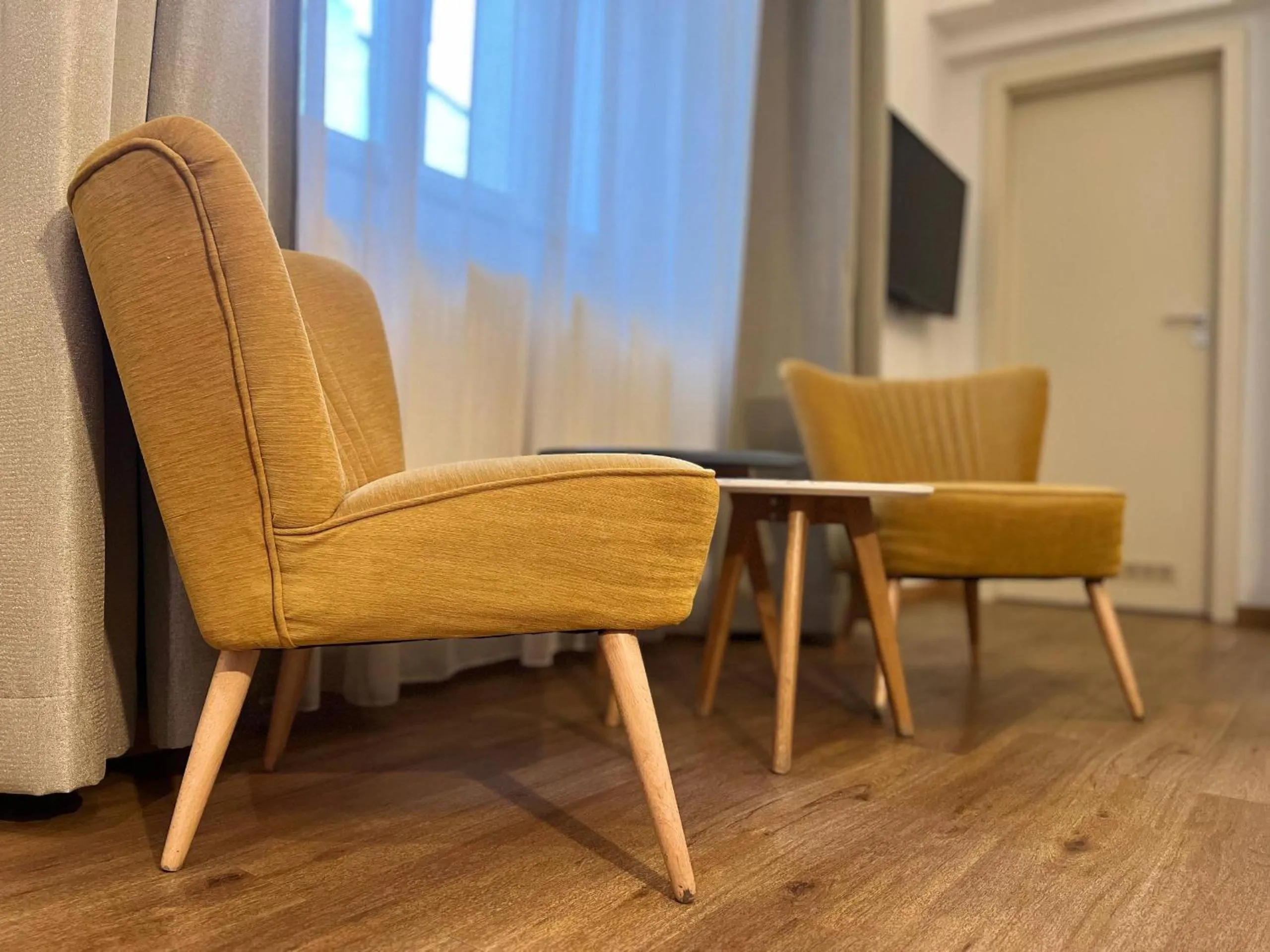 TV and multimedia in Hotel Garden Court