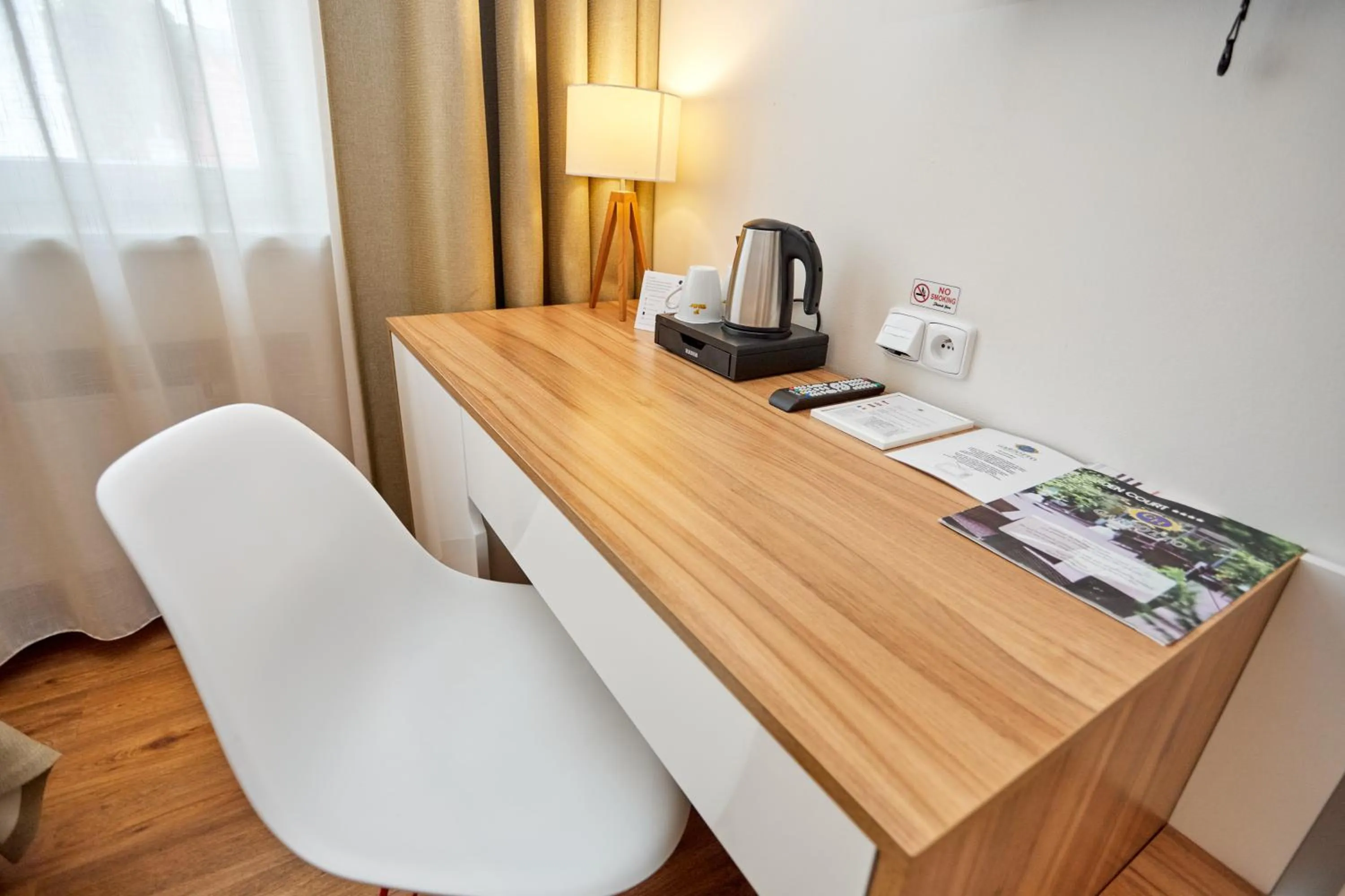 Coffee/tea facilities in Hotel Garden Court
