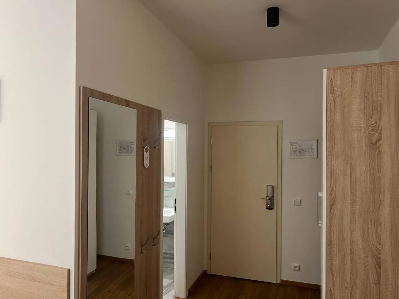 Bedroom in Hotel Garden Court