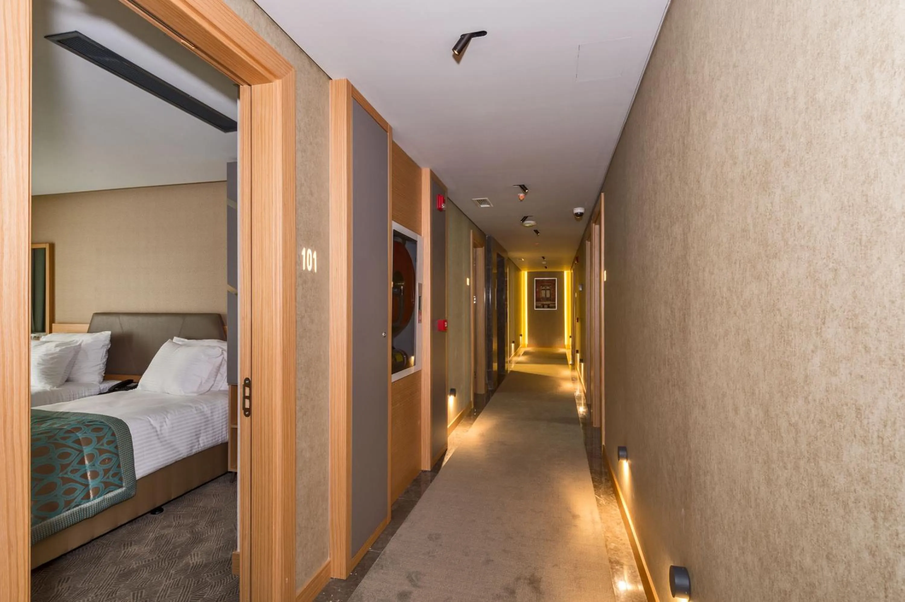 Floor plan, Bed in Hotel Genova Istanbul Old City