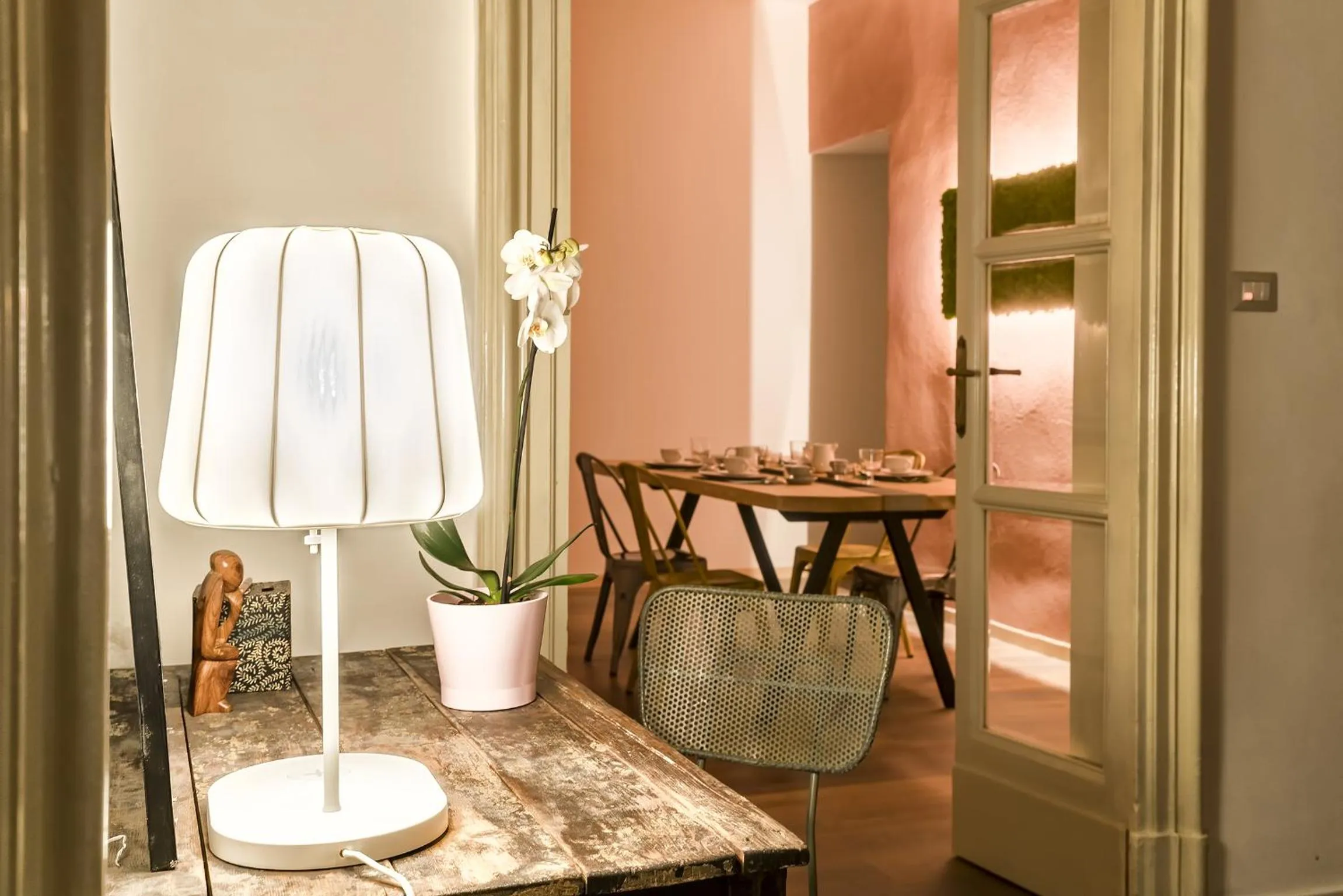 Dining area in B&B 4 ELEMENTI CATANIA