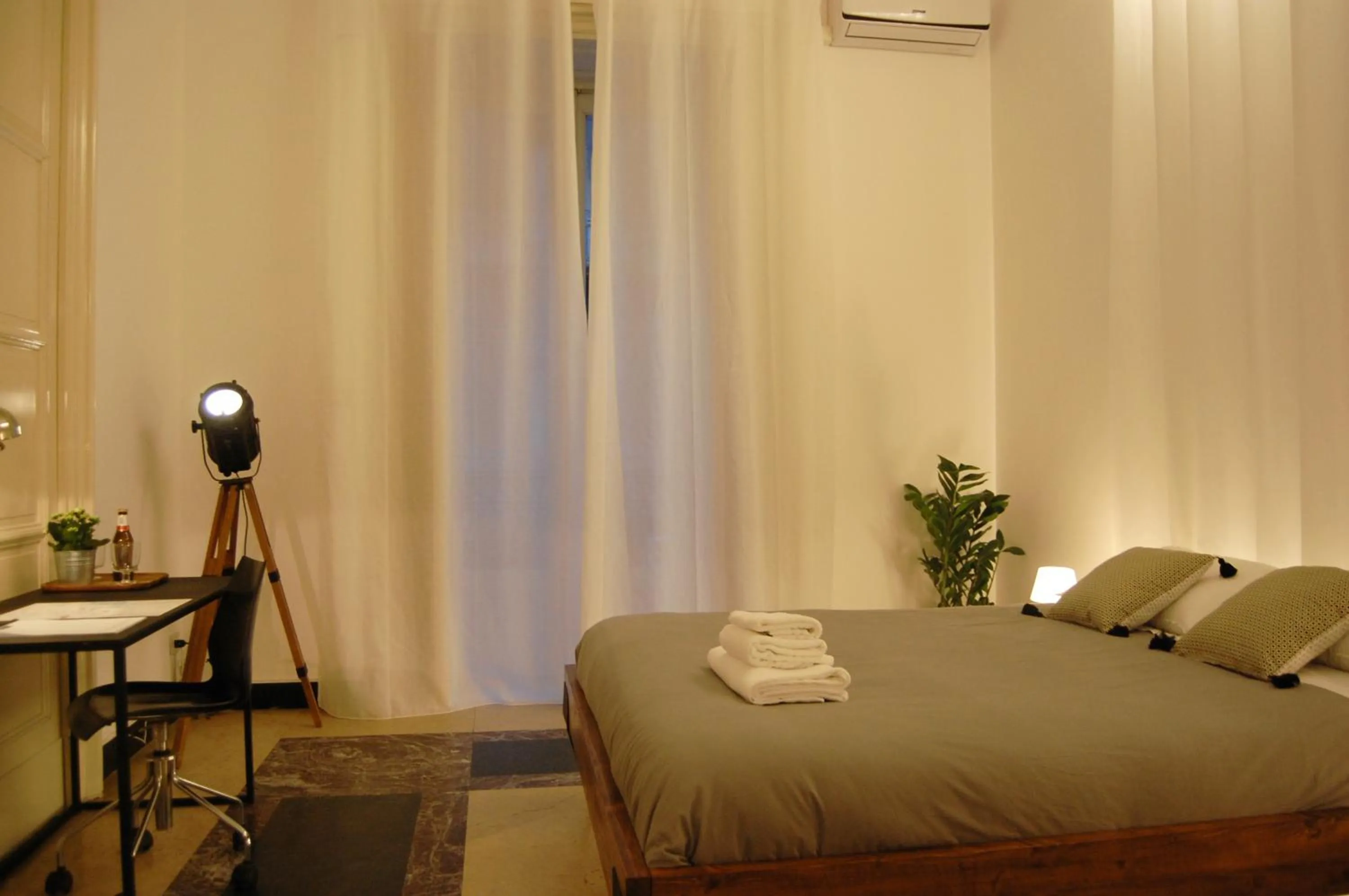 Bedroom, Bed in B&B 4 ELEMENTI CATANIA