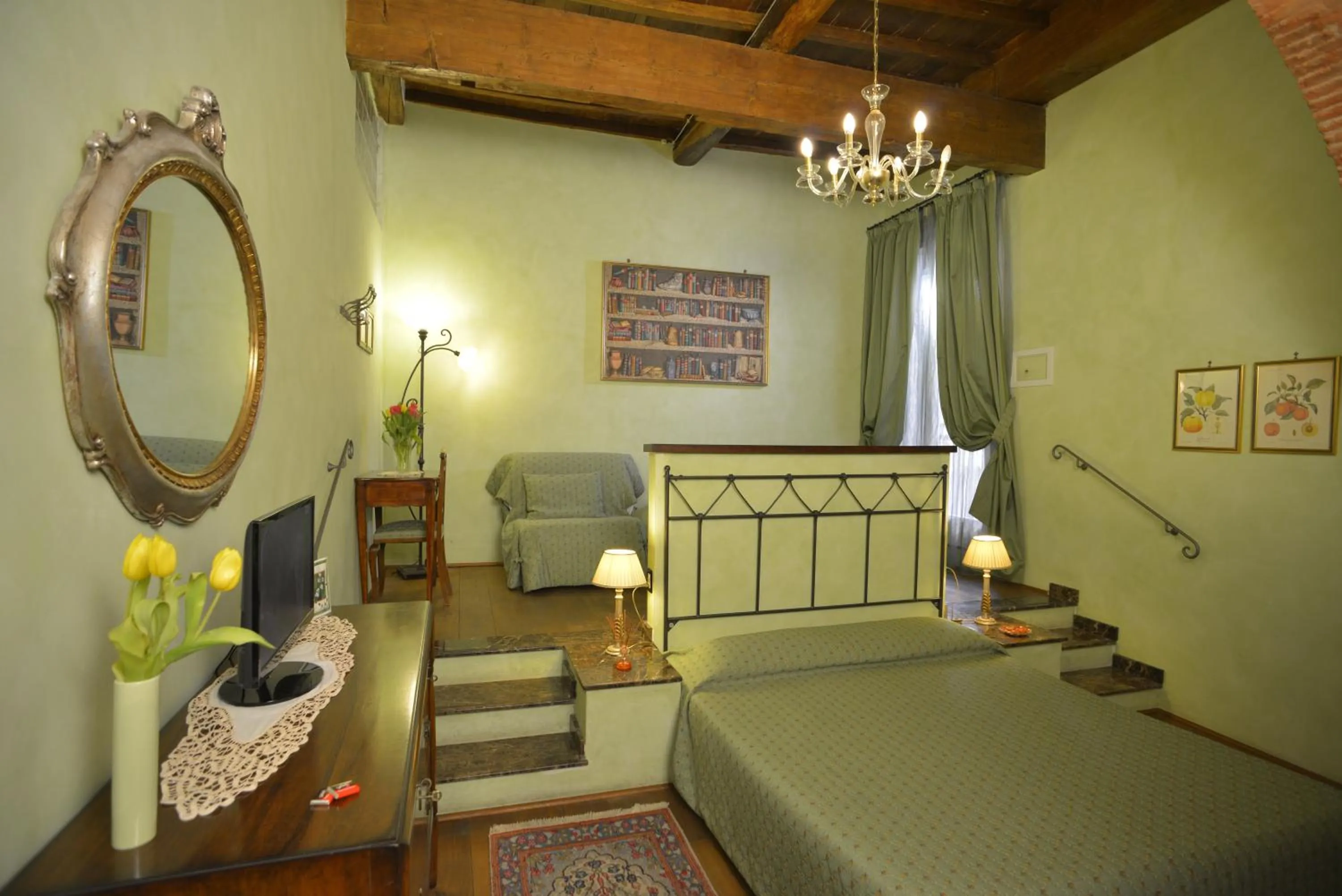 Photo of the whole room in B&B La Casa dei Tintori
