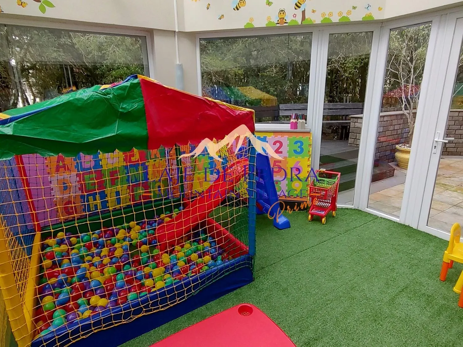 Kids's club in Laje de Pedra Mountain VillagePrime