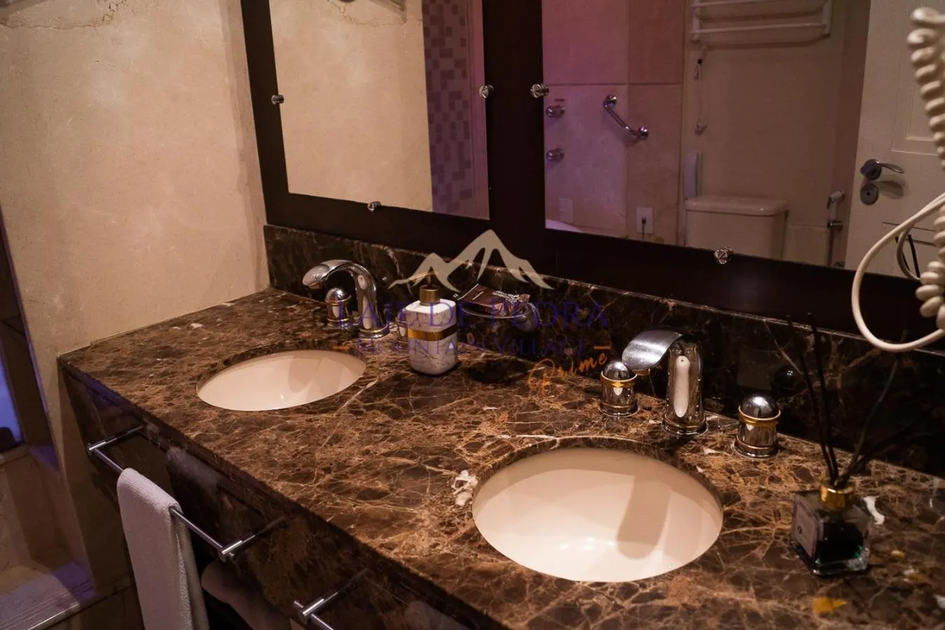 Bathroom in Laje de Pedra Mountain VillagePrime