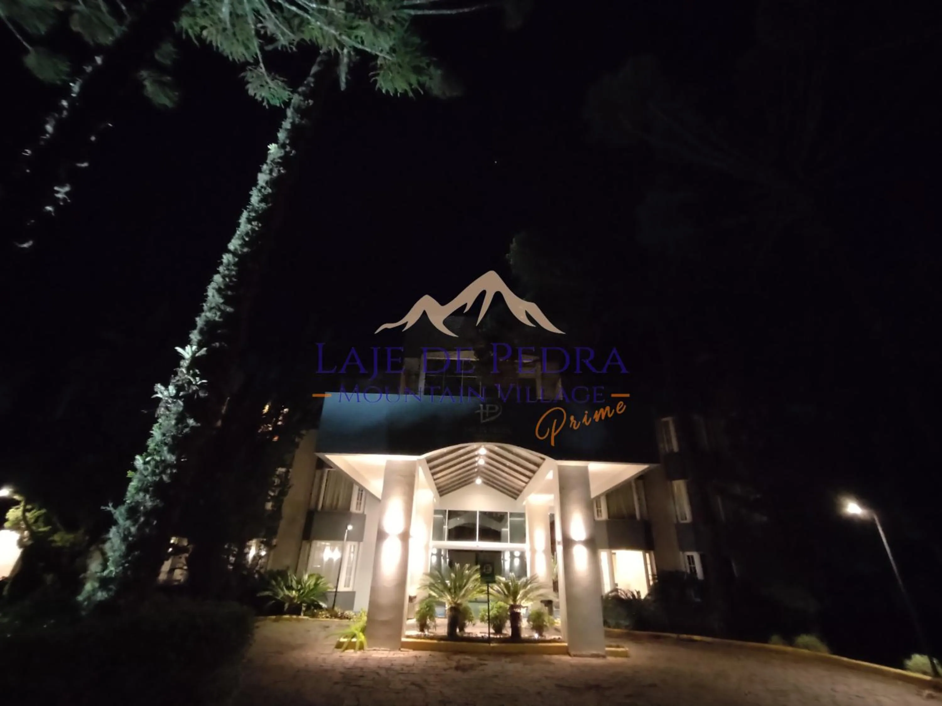 Facade/entrance in Laje de Pedra Mountain VillagePrime