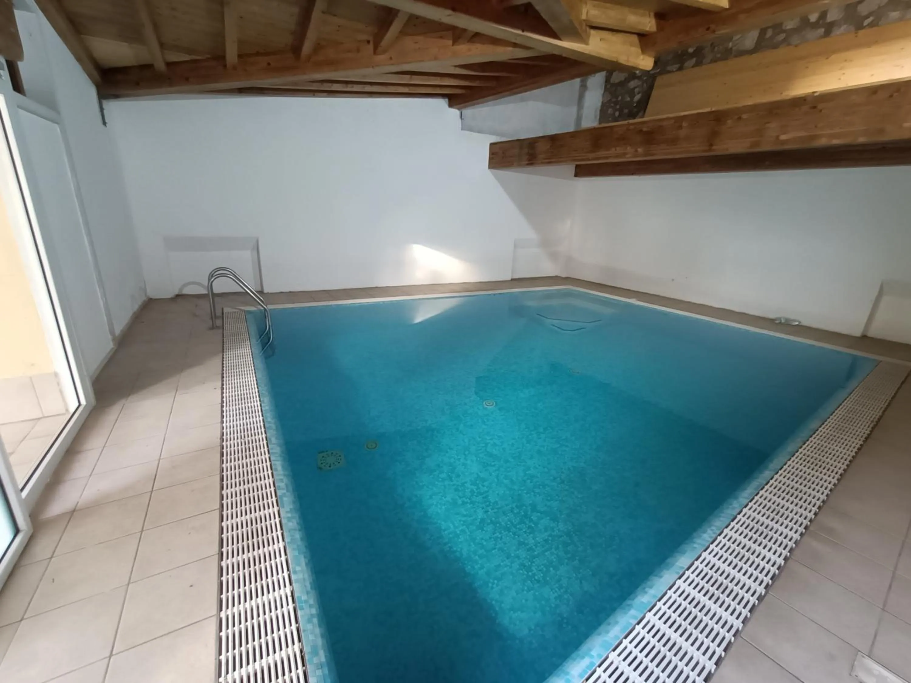 Swimming pool in Hotel Villa Isabella