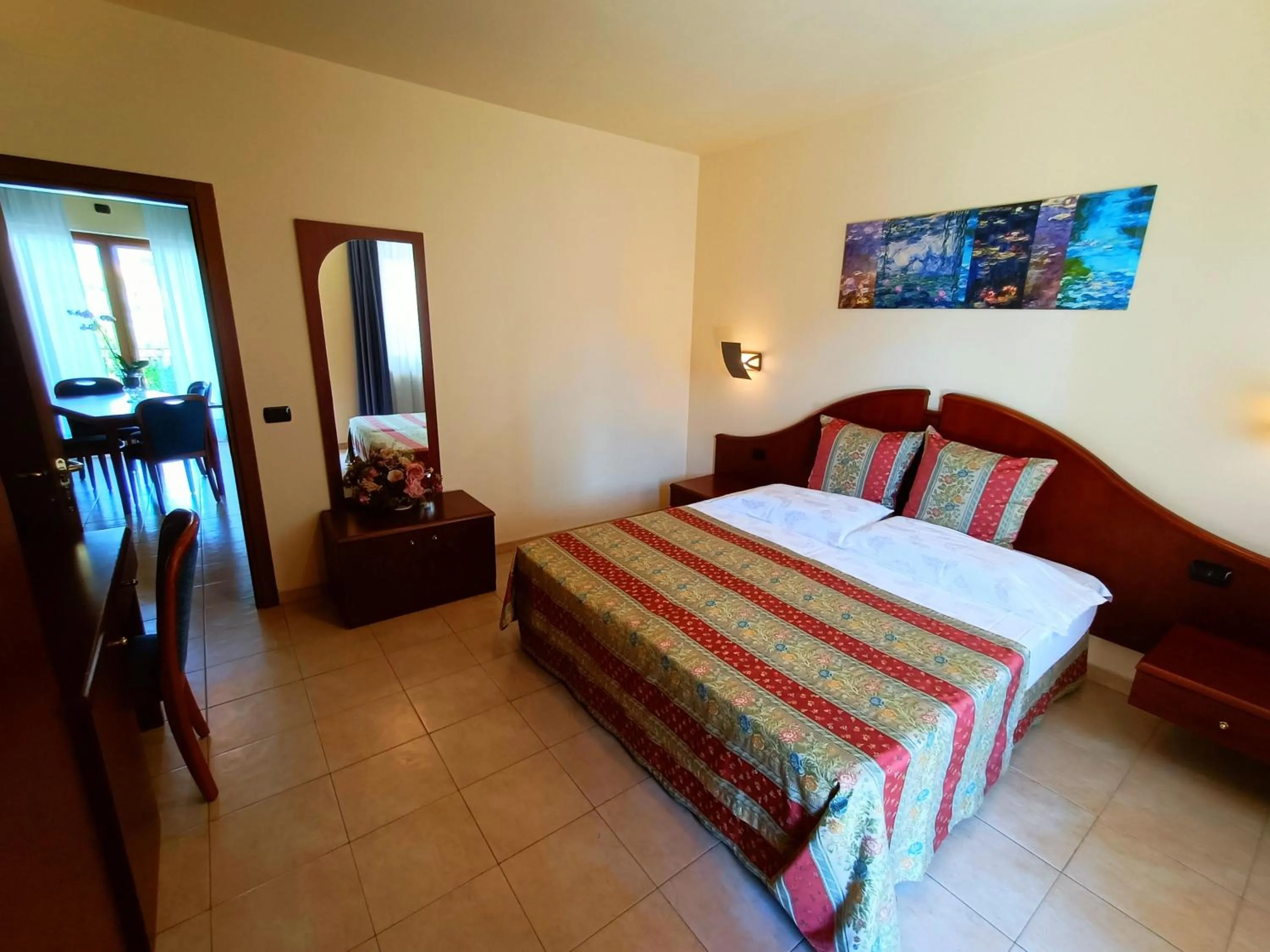 Photo of the whole room, Bed in Hotel Villa Isabella