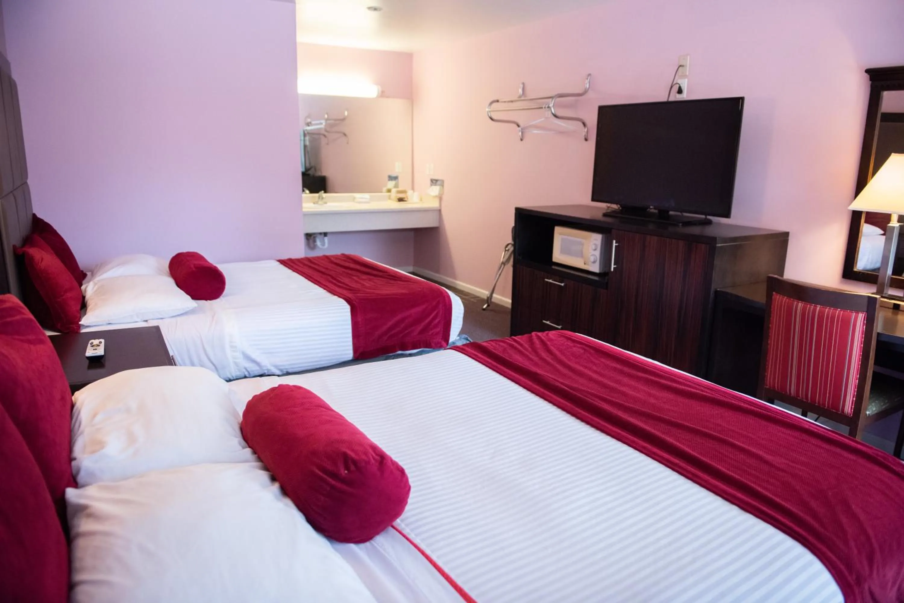 Bed in Cottonwood Inn