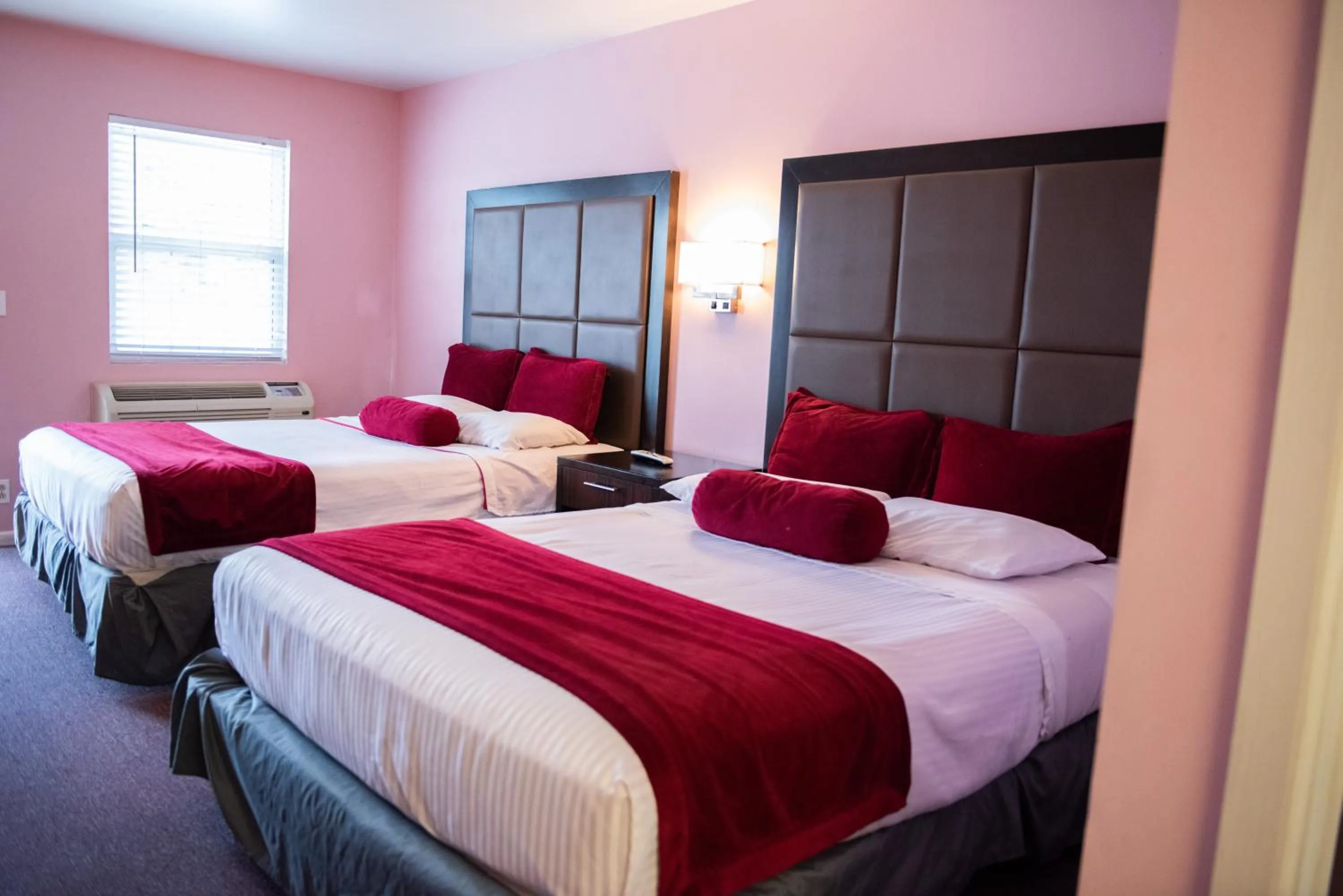 Bed in Cottonwood Inn