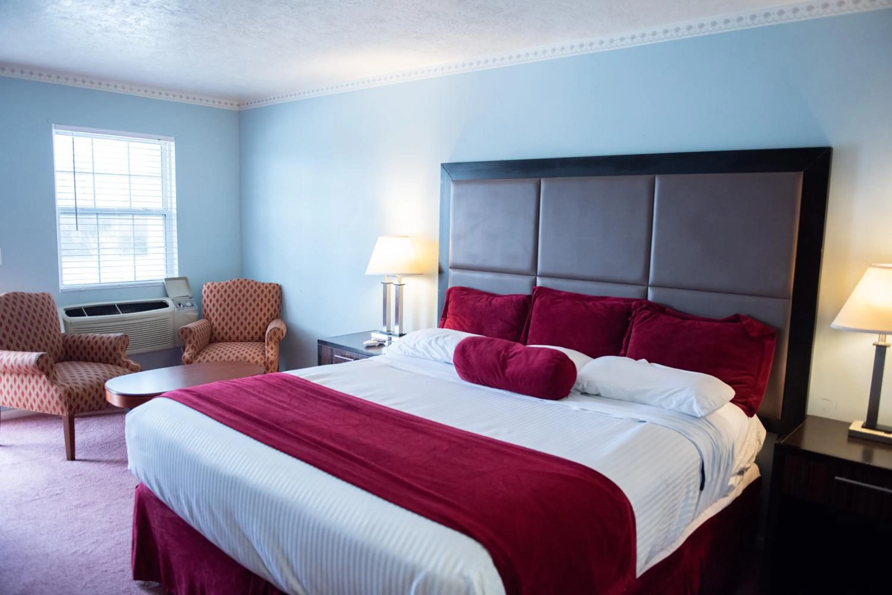 Bed in Cottonwood Inn