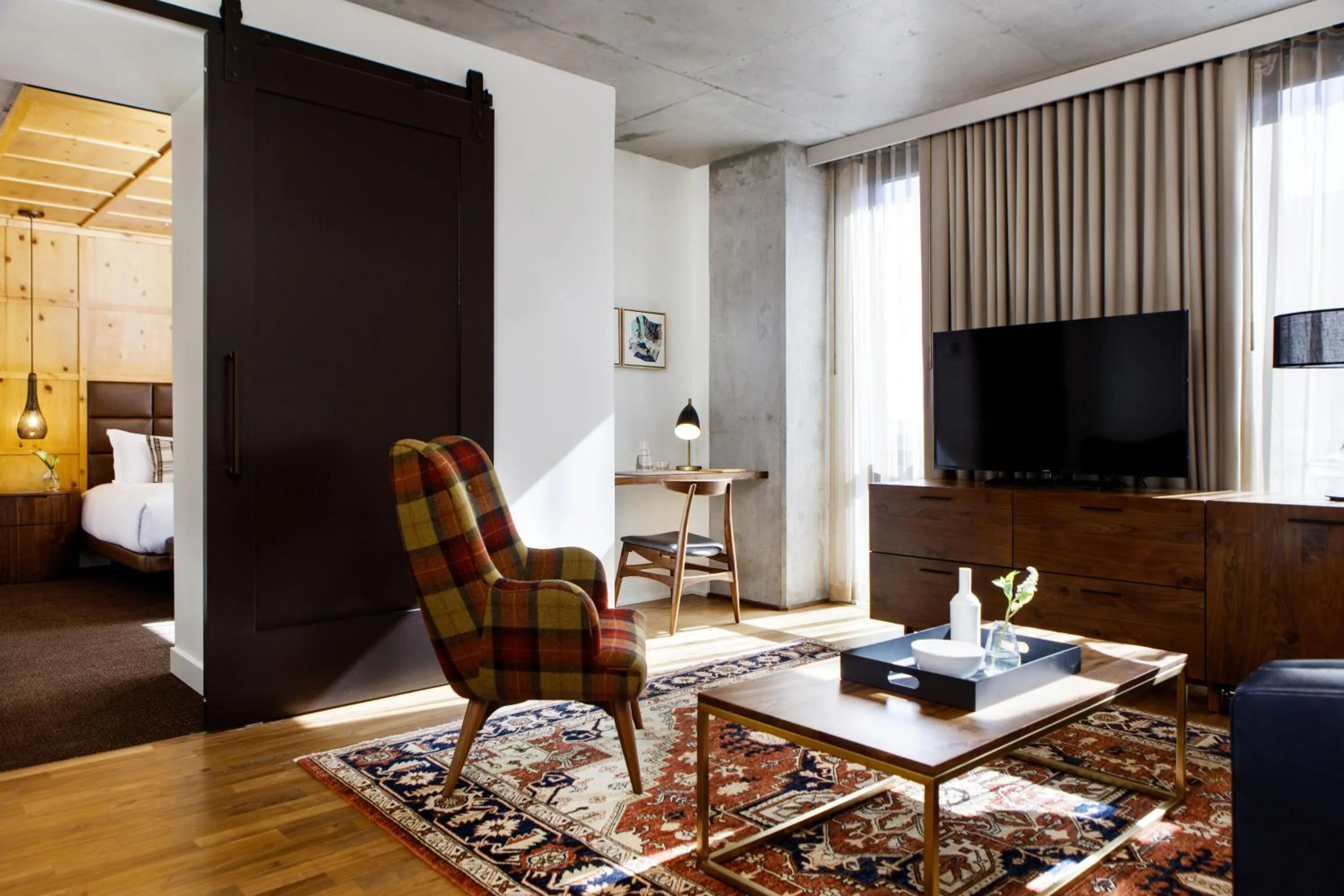 Photo of the whole room, Bed in Limelight Hotel Denver