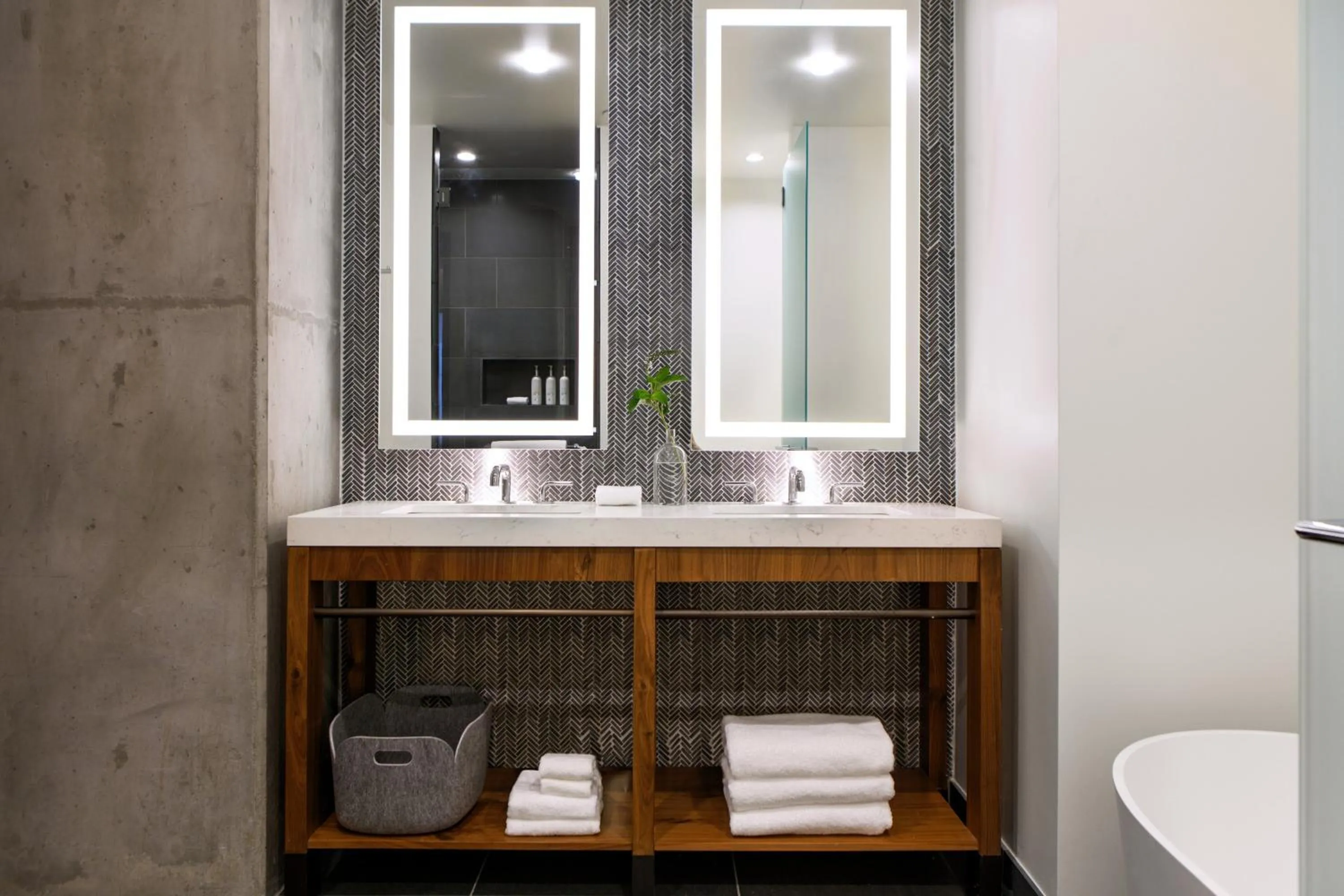 Bathroom in Limelight Hotel Denver