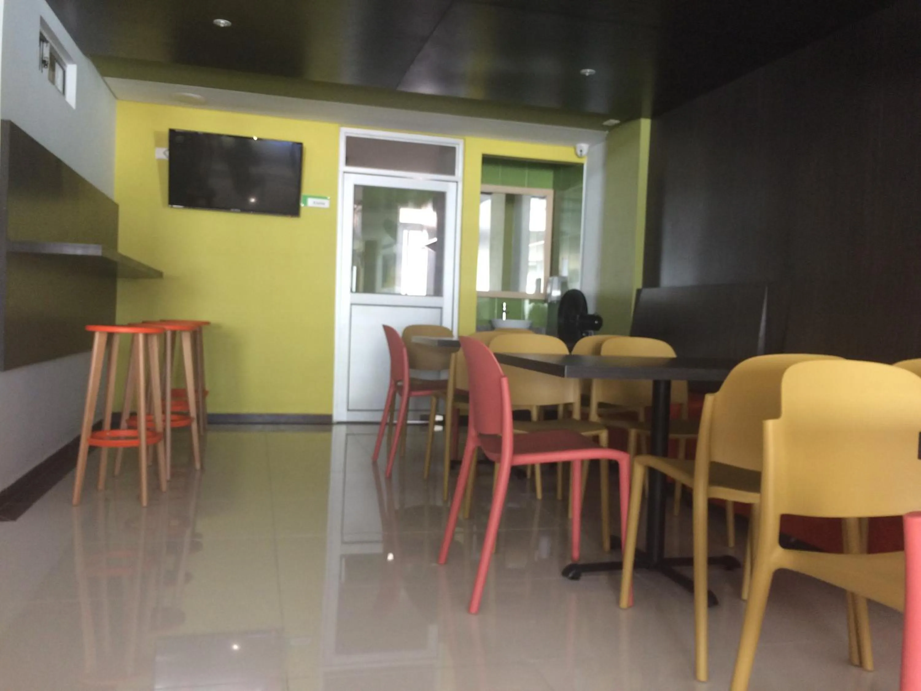 Property building in Hotel 56 Avenue Plaza