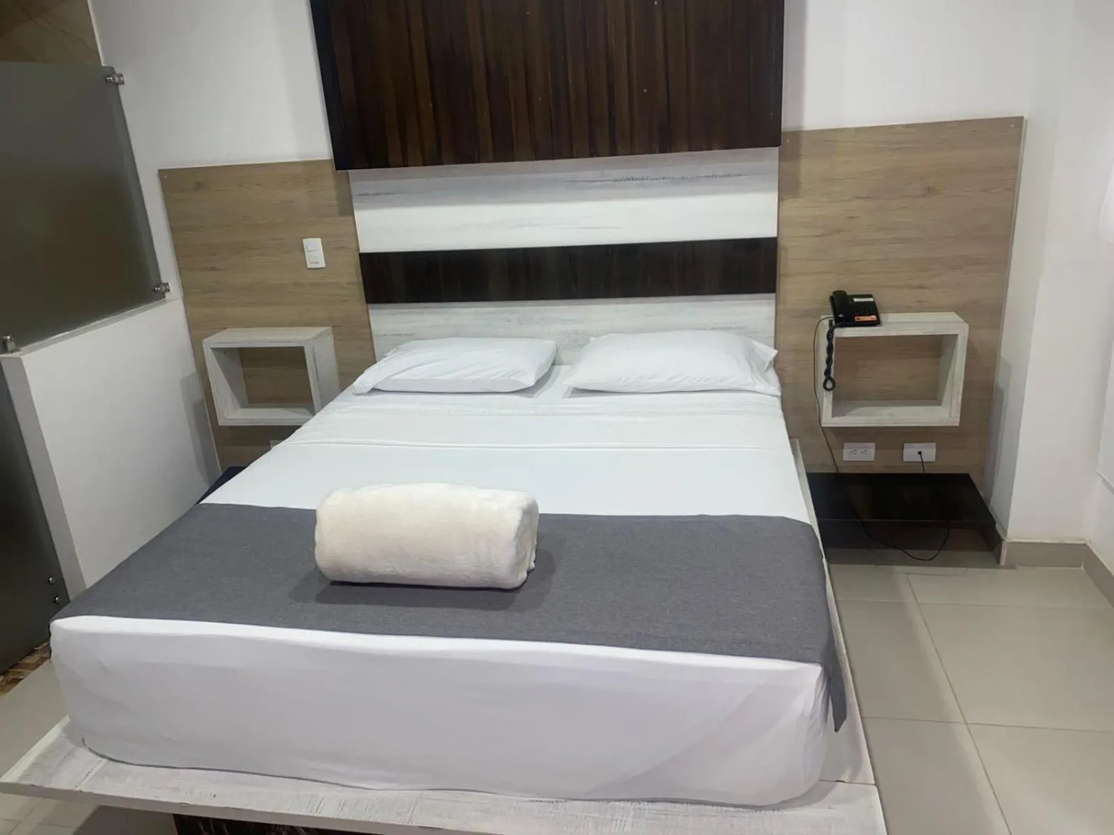 Bed in San Antonio Plaza