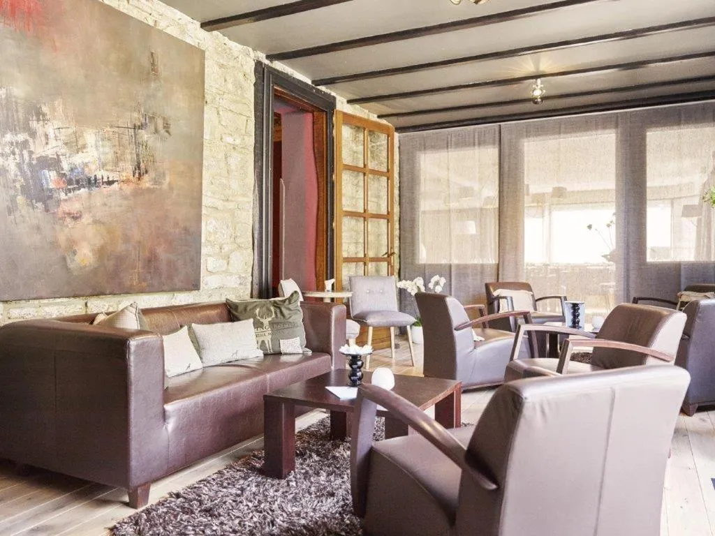 Lounge or bar in Hotel Le Beau Séjour