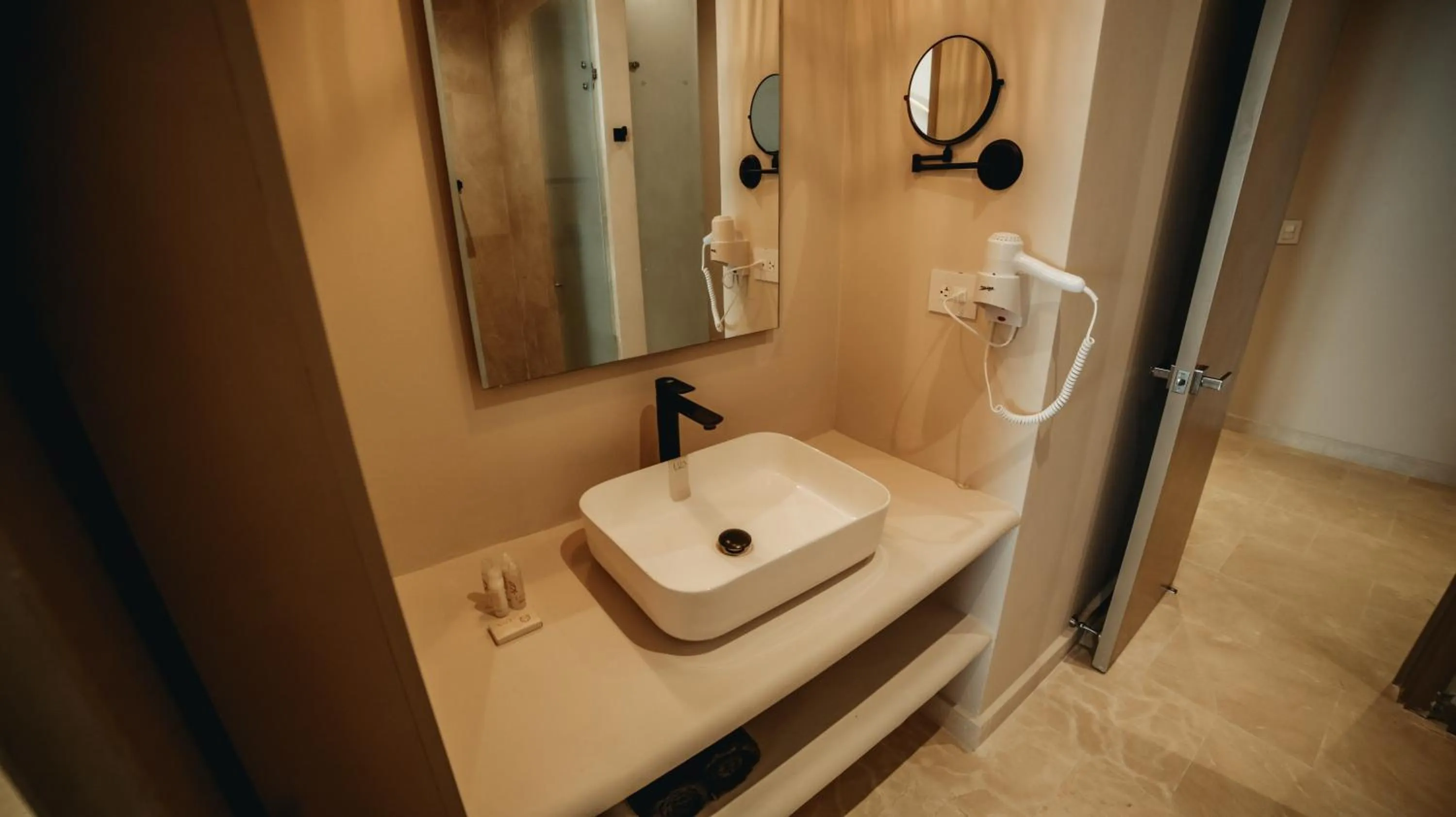 Bathroom in Loa Tolú by Bernalo Hotels