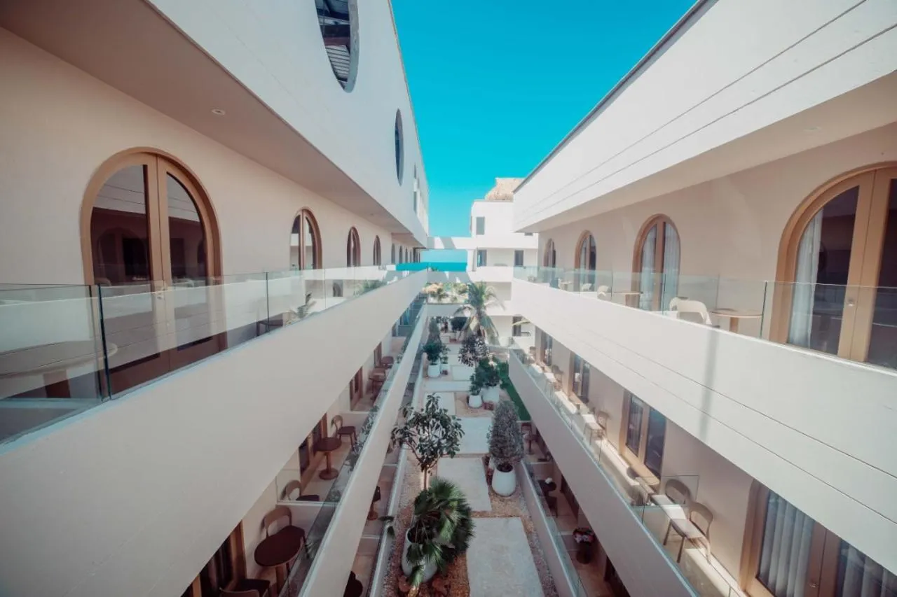 Property building in Loa Tolú by Bernalo Hotels