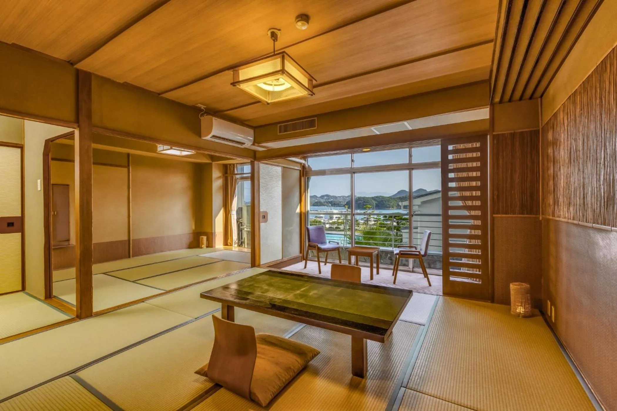 Photo of the whole room in Ooedo Onsen Monogatari Premium Shirahama Saichoraku